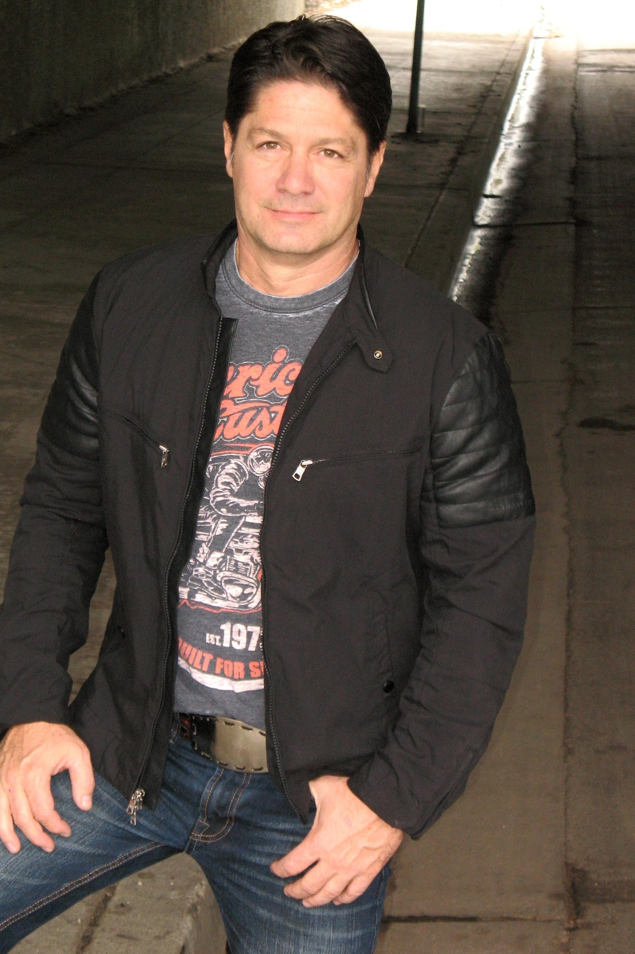 actor Eric Matuschek large photo