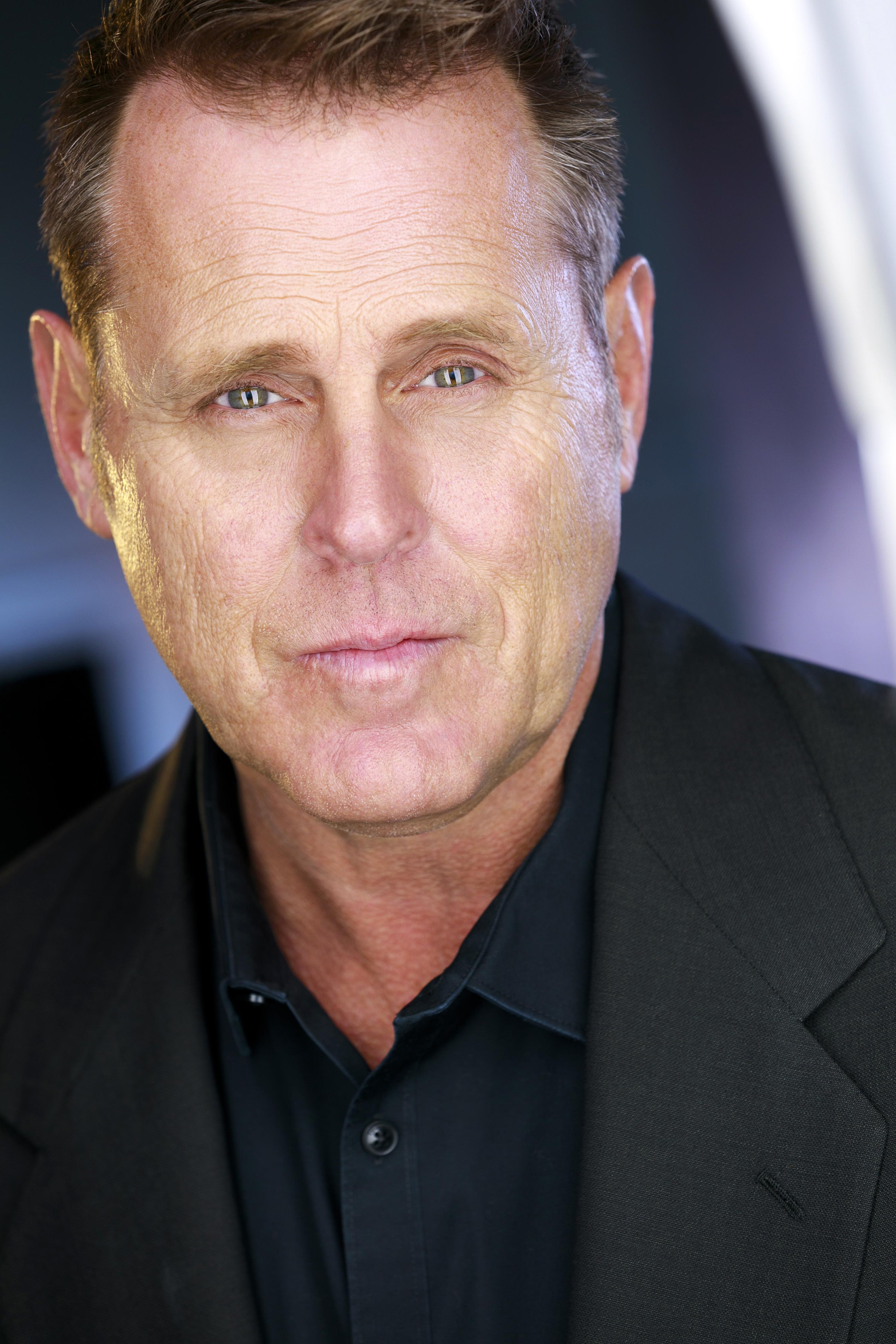 actor Brad Nelson large photo