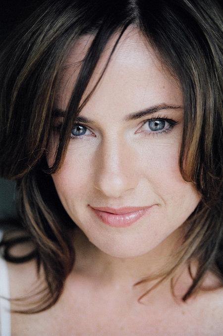 actor Paige King large photo