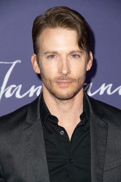 actor Brad Schmidt large photo