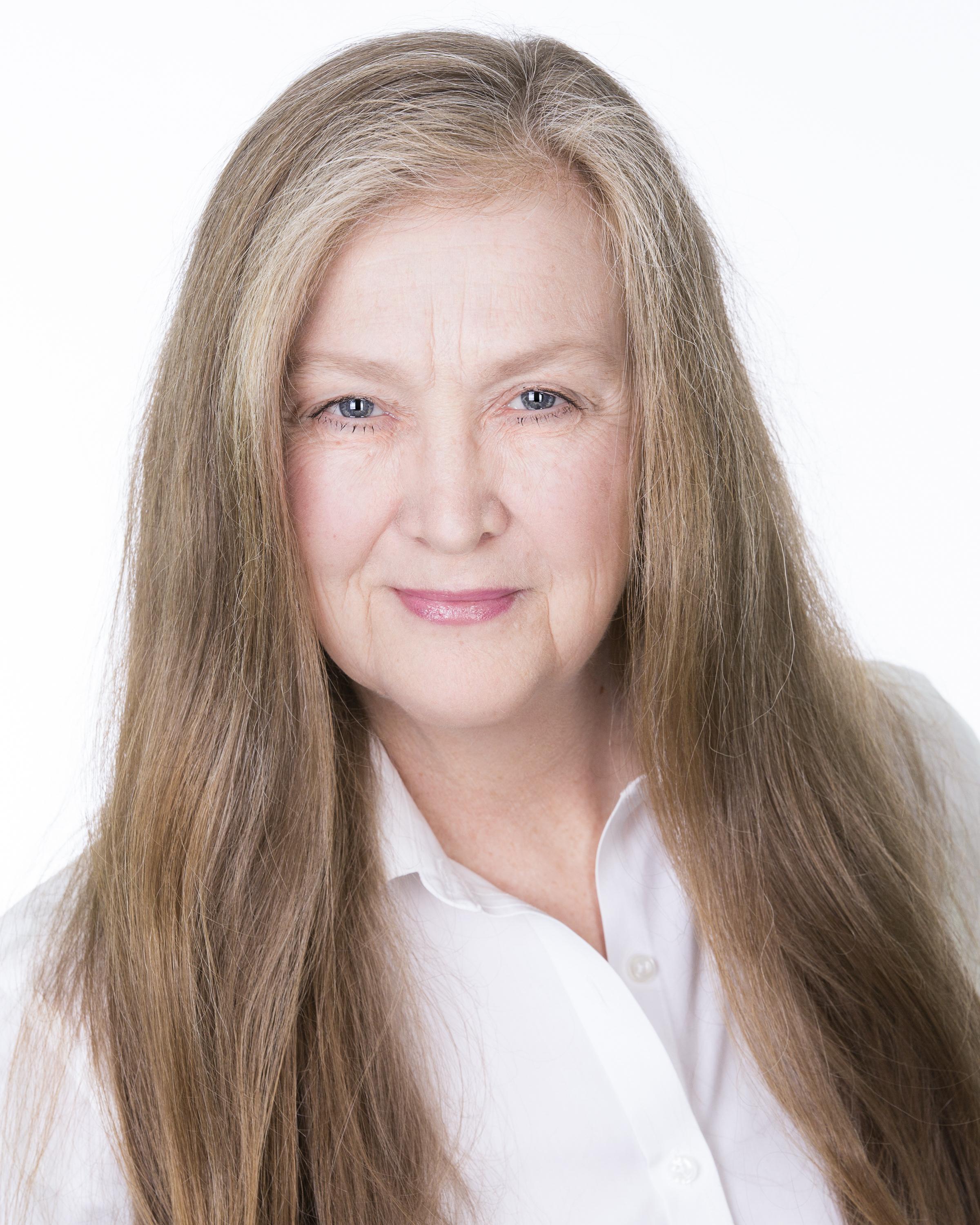 actor Heather Tod Mitchell large photo