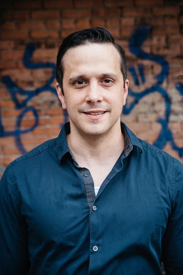 actor Adam Holley large photo