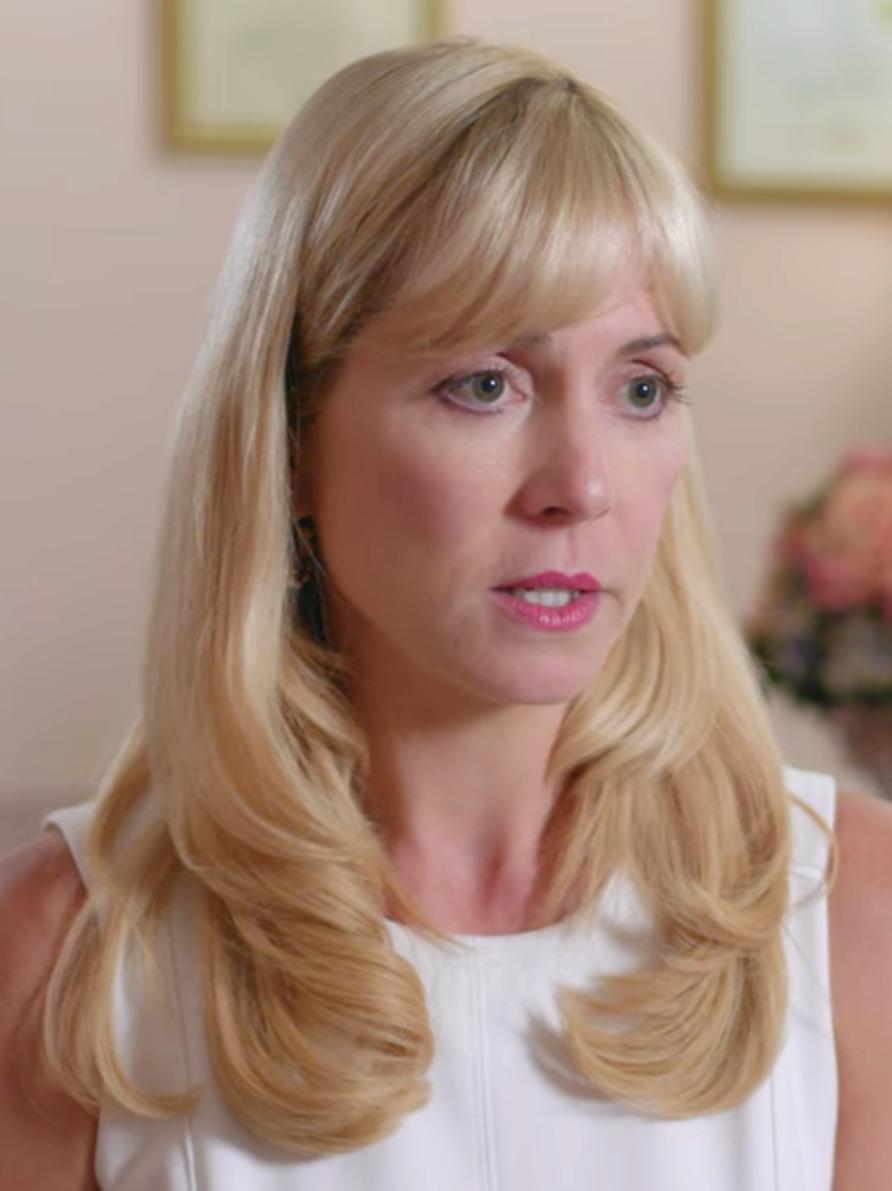 actor Sigrid McCawley large photo