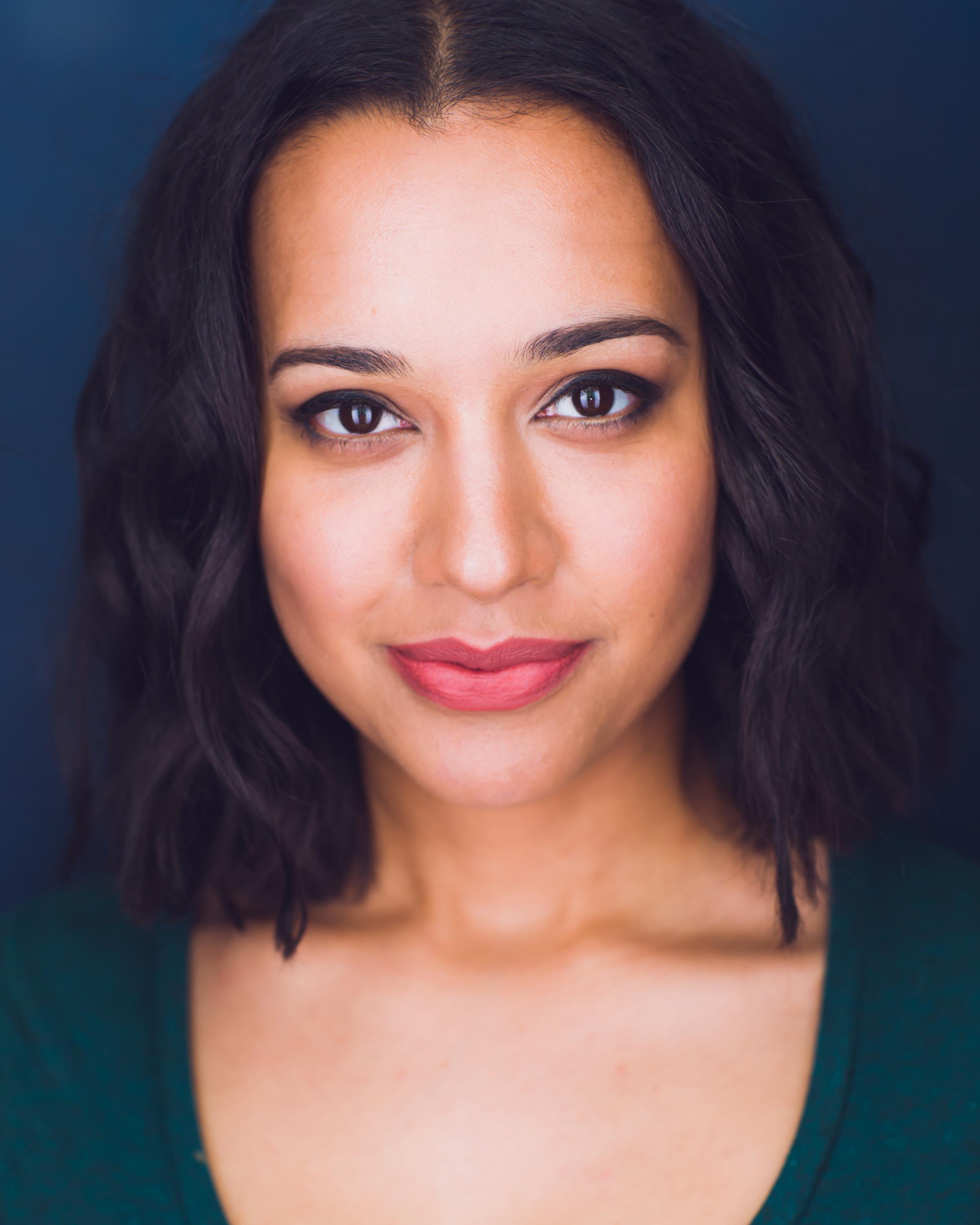 actor Jeanette Dilone large photo