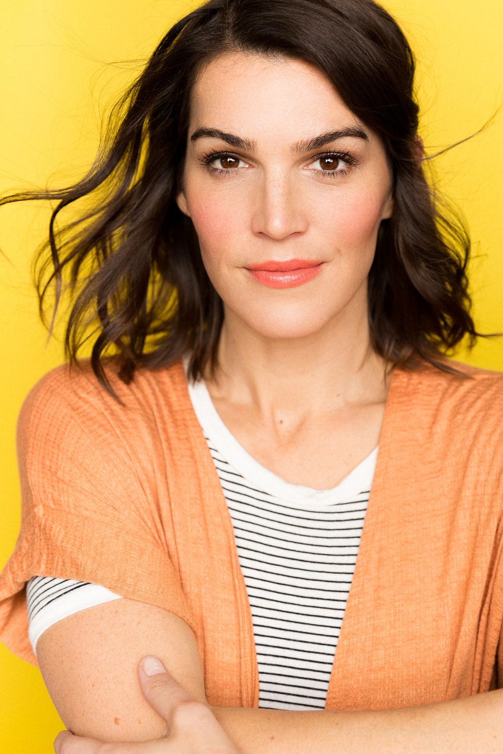 actor Elle Sunkara large photo