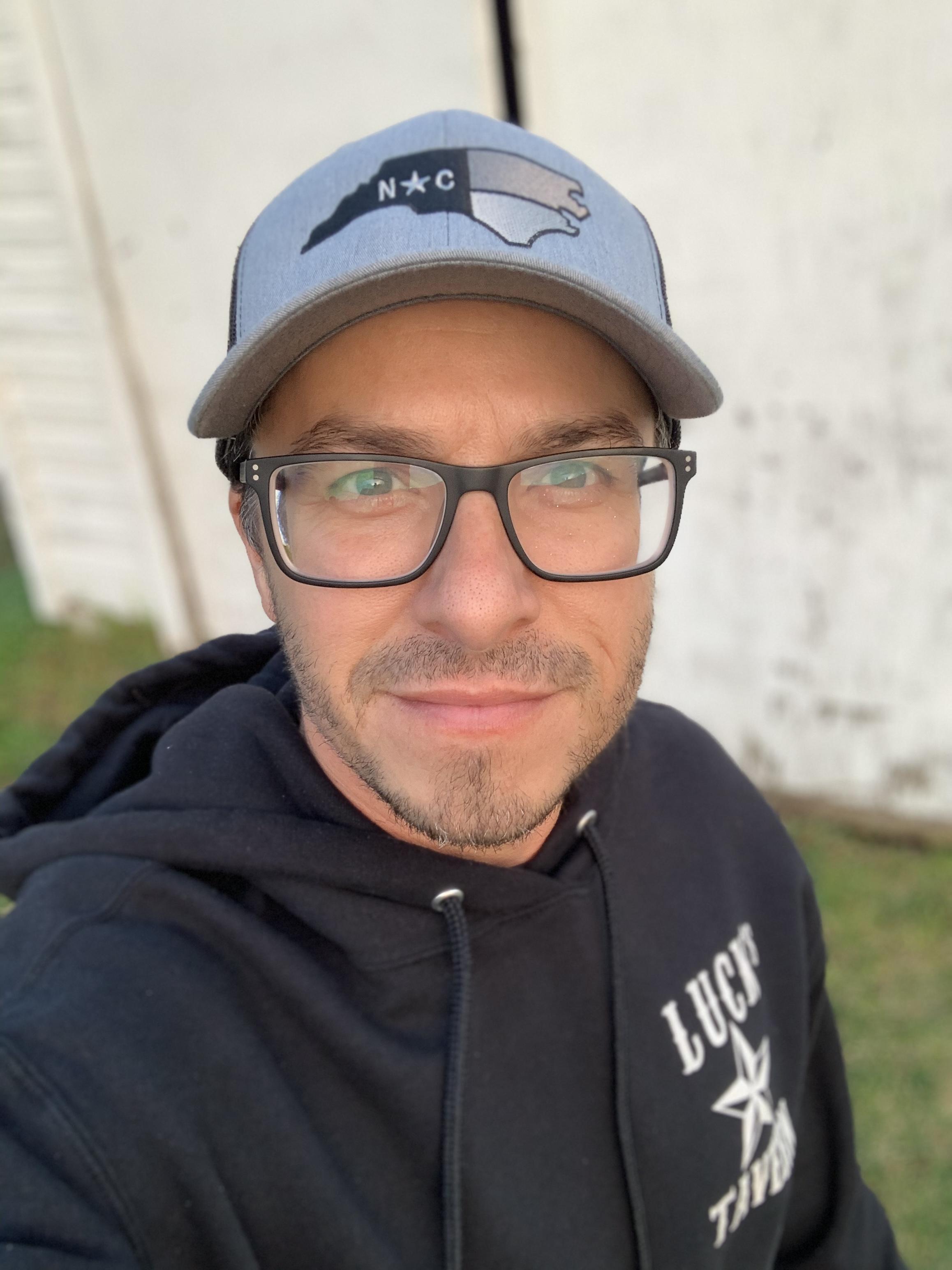 actor Brandon Luck large photo