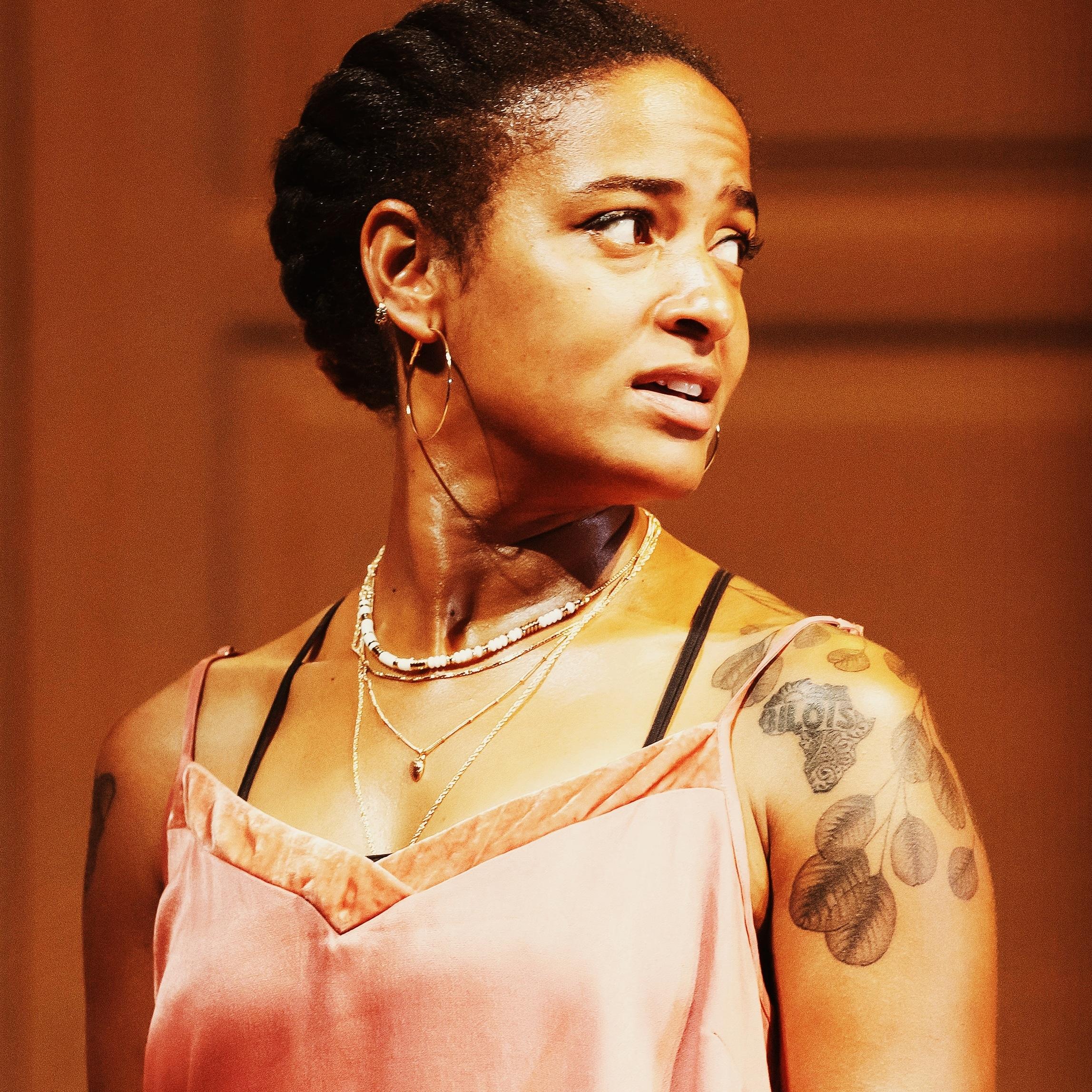 actor Amaka Okafor large photo