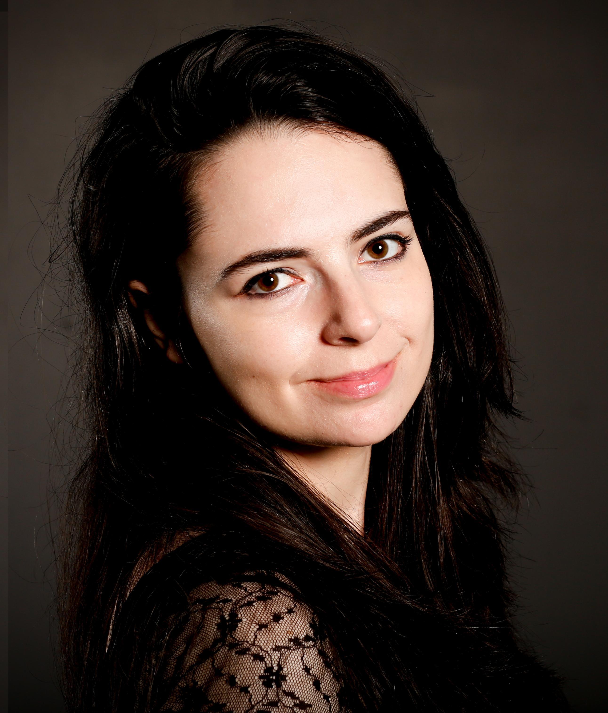 actor Alannah Halay large photo