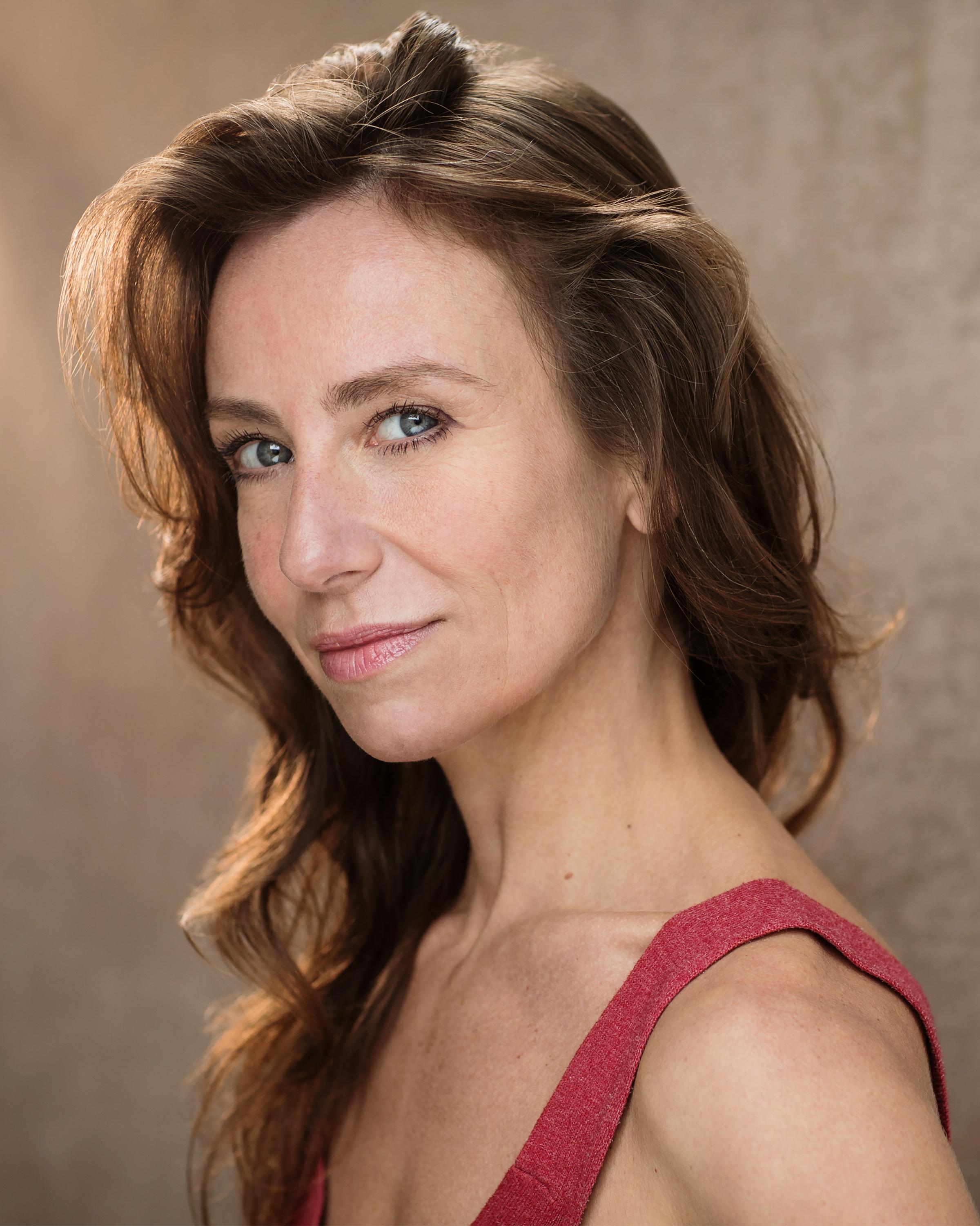 actor Samantha Seager large photo