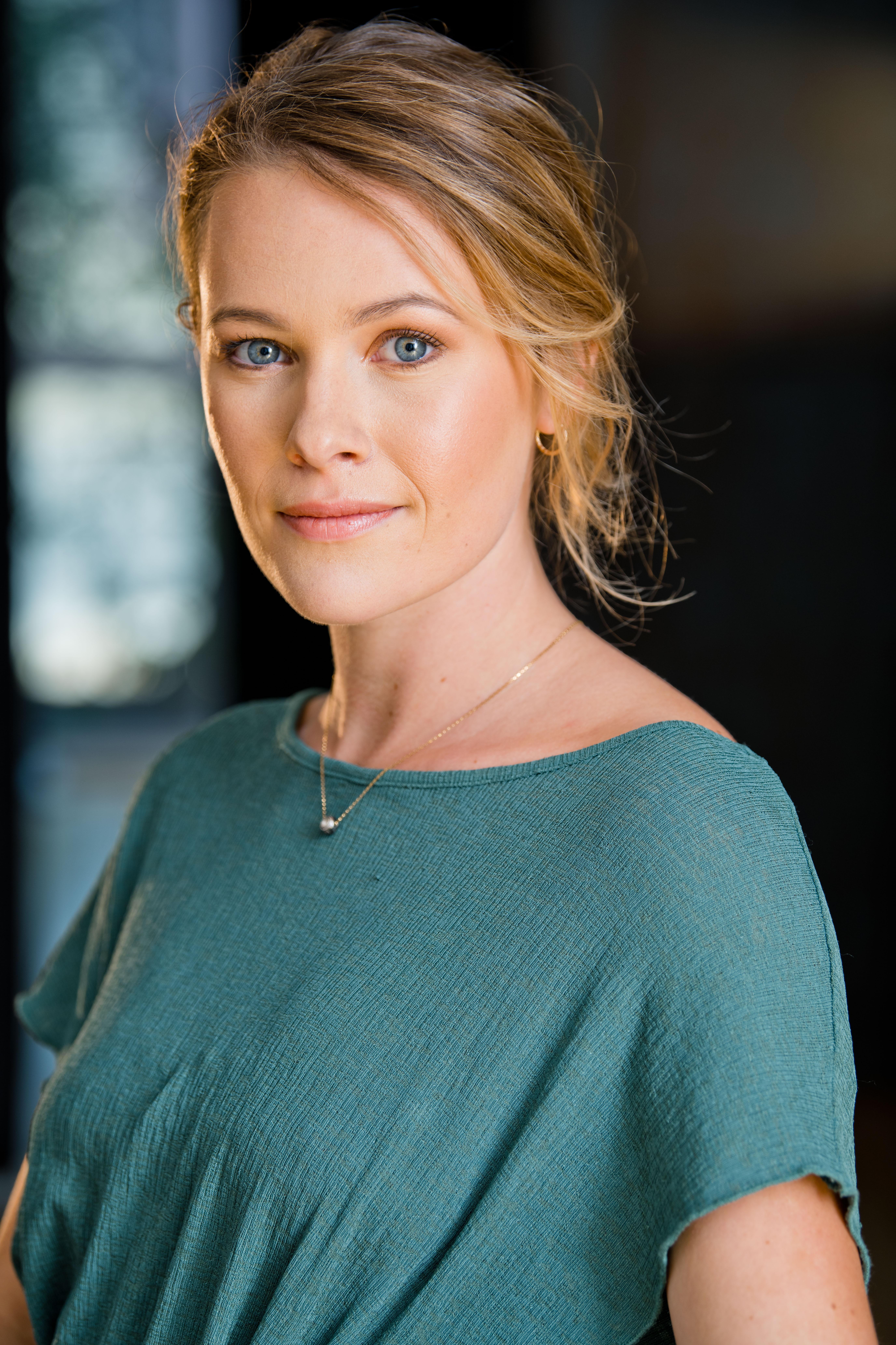 actor Meranda Long large photo