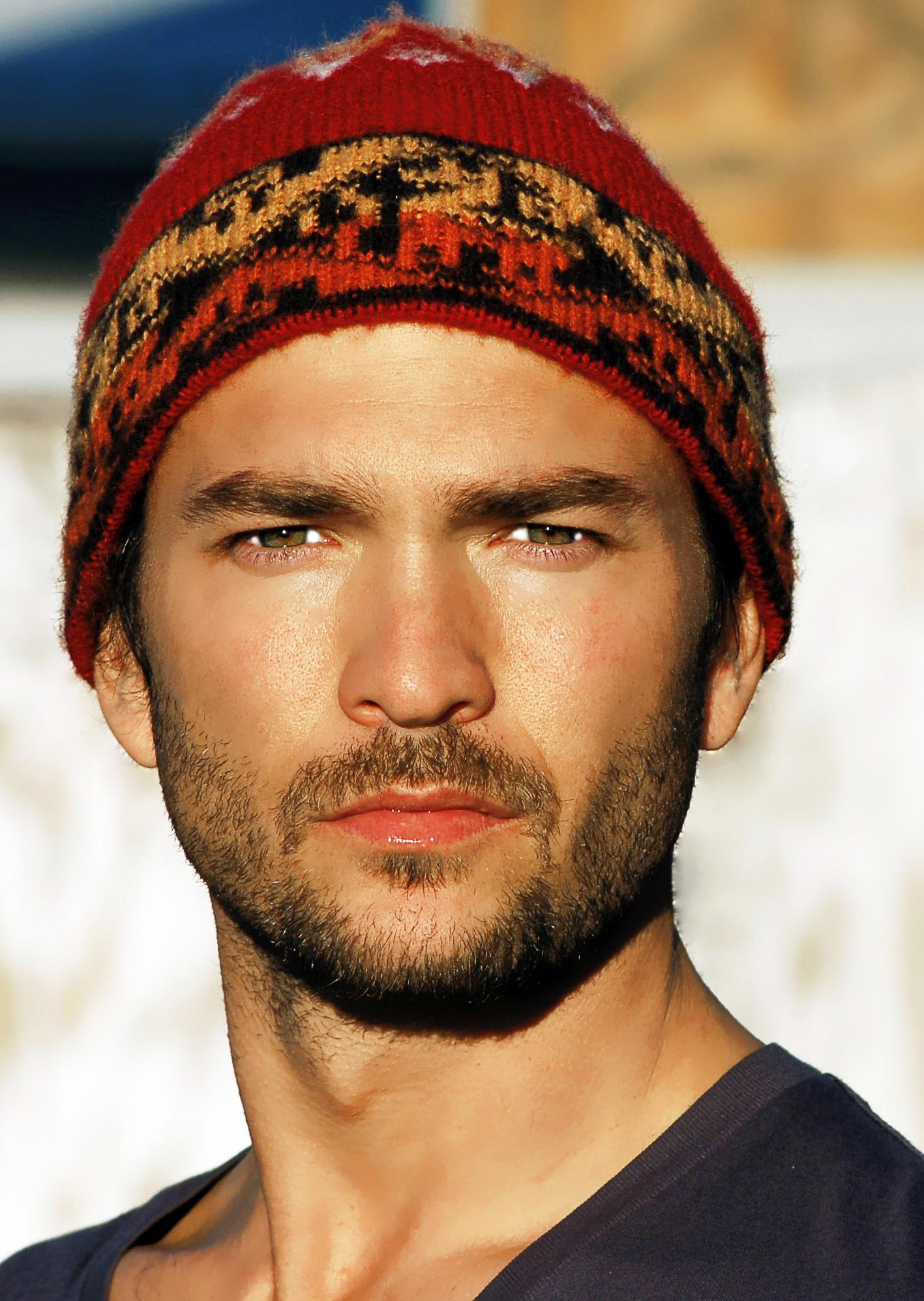 actor Cameron Barsanti large photo