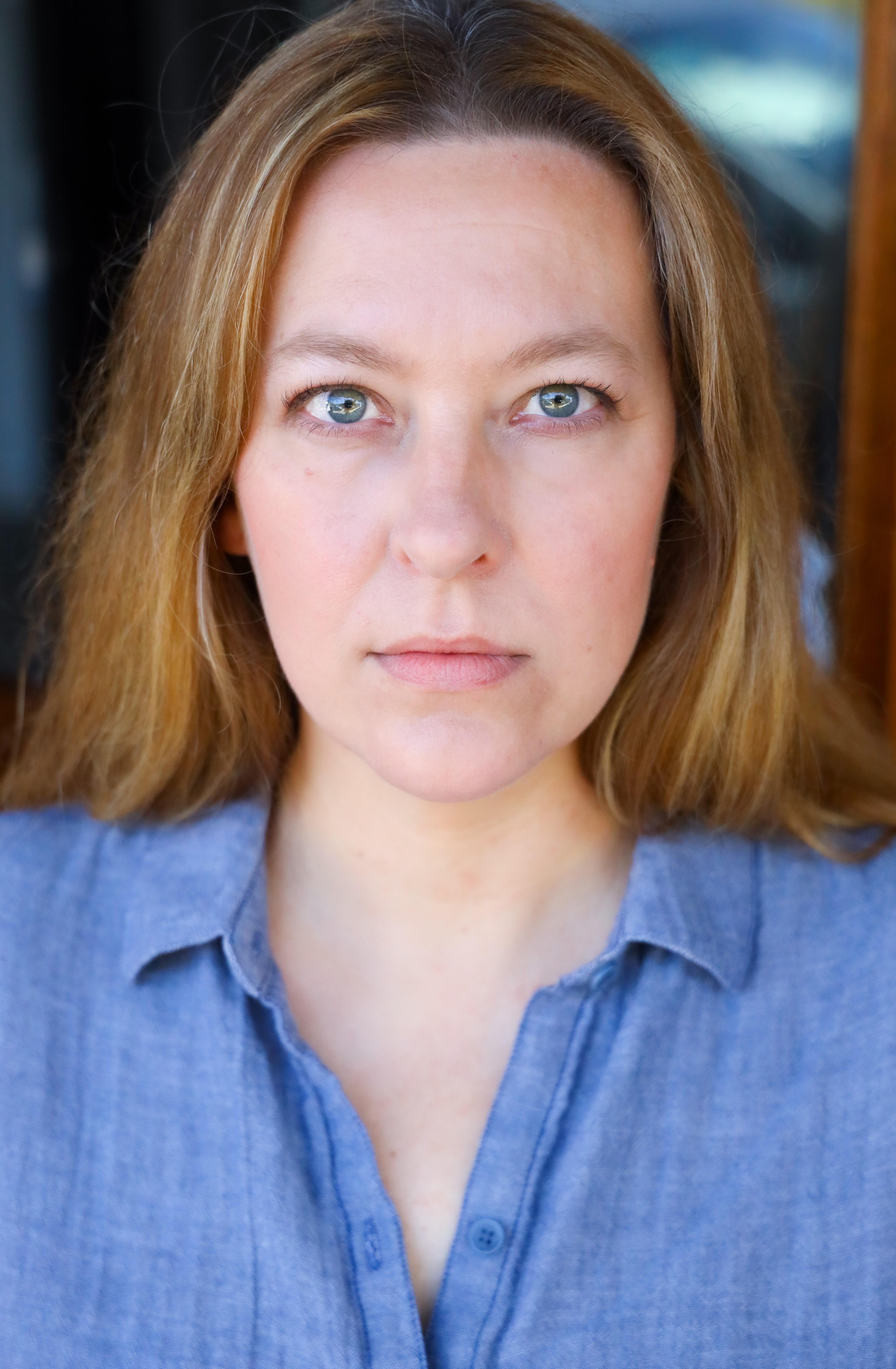 actor Elise Fyke large photo