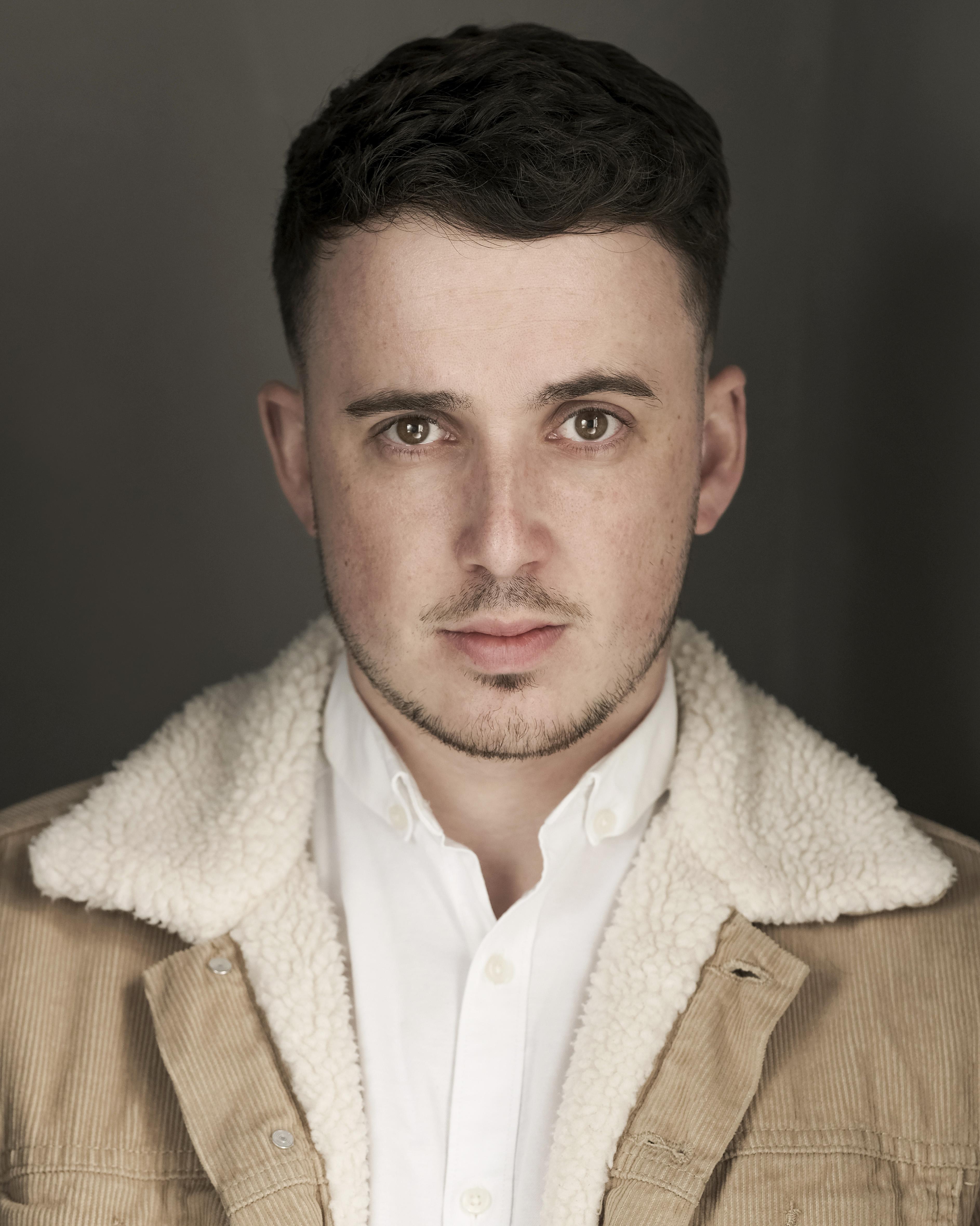 actor Aaron Jeffcoate large photo