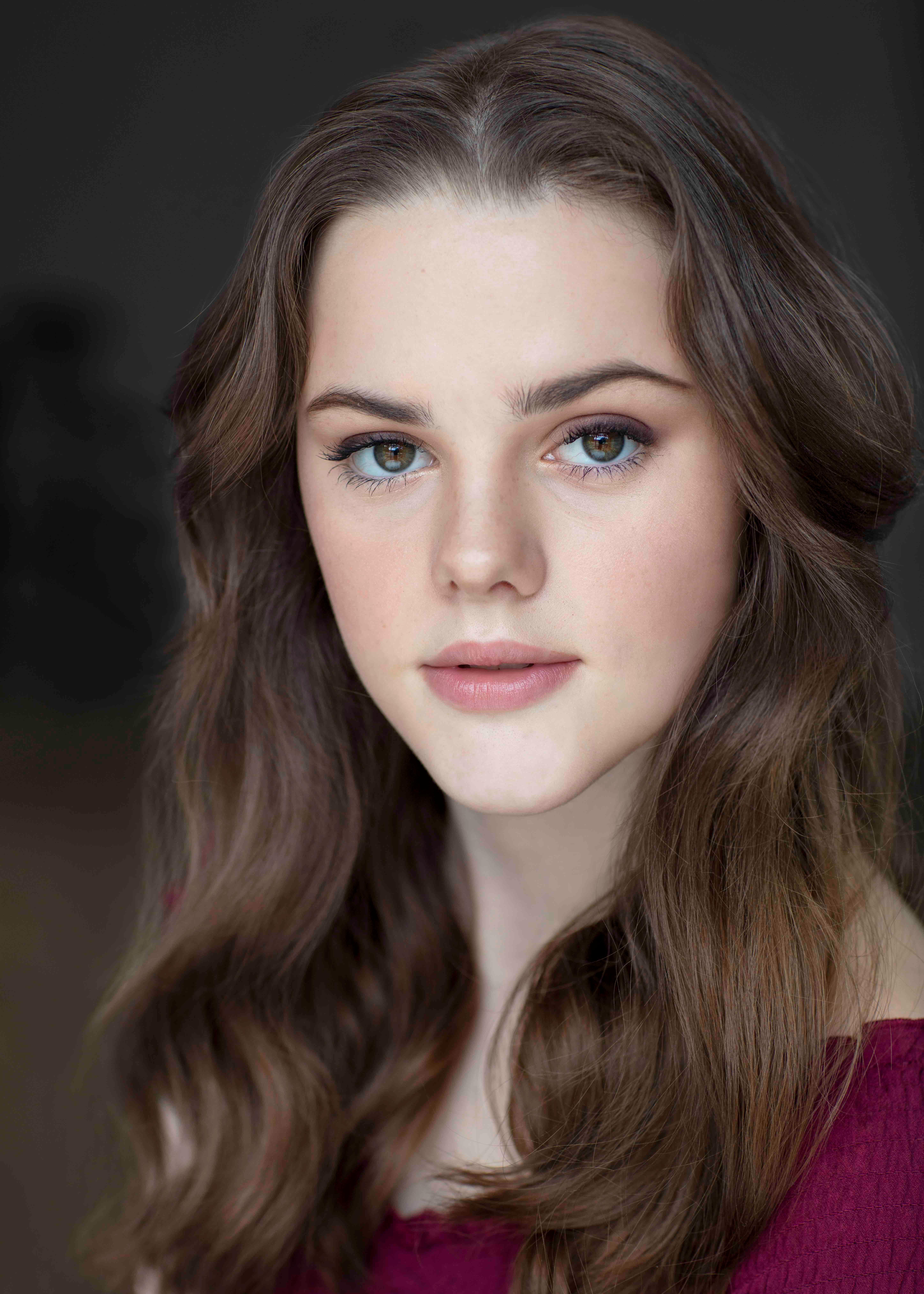 actor Megan Dalby large photo