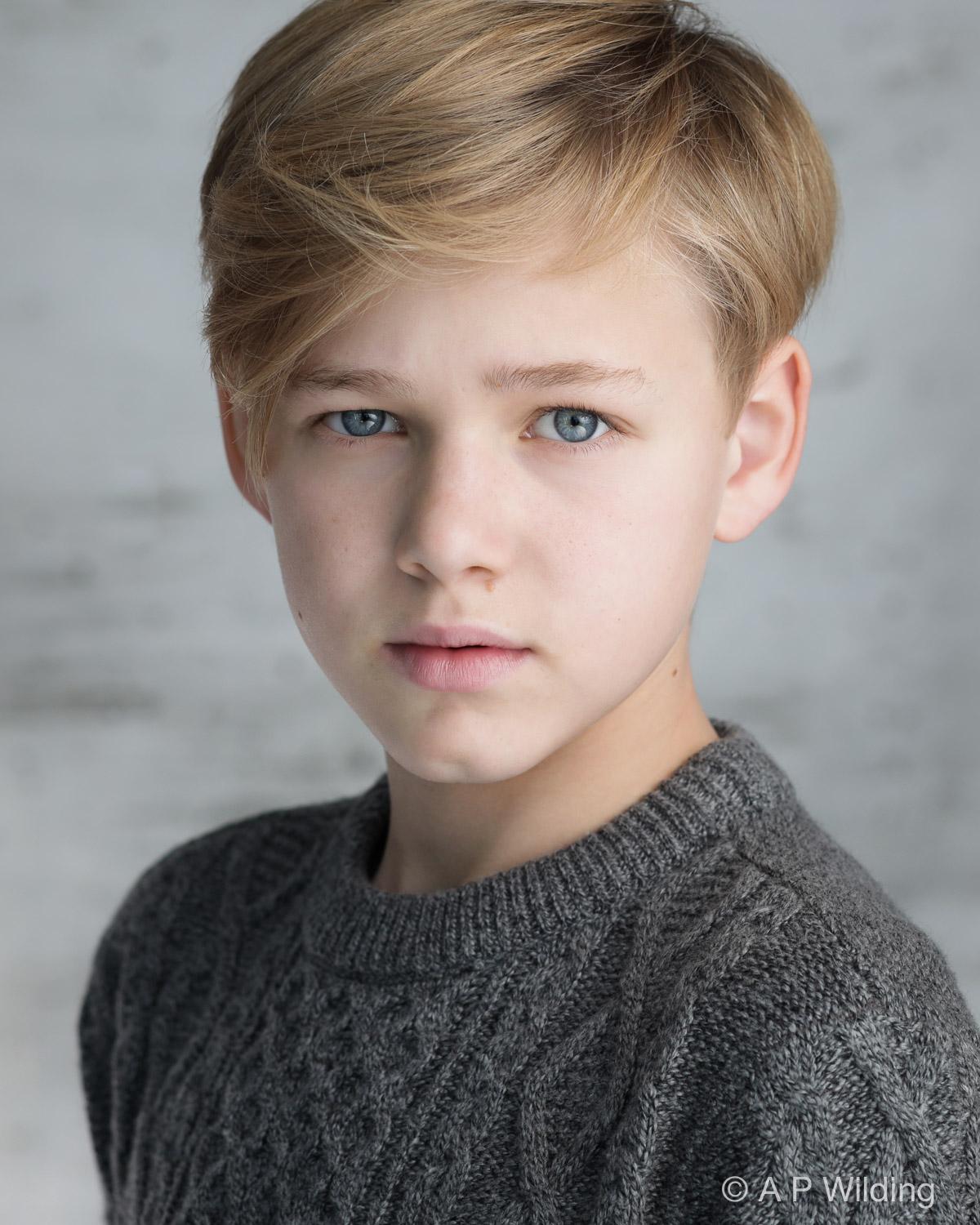 actor Caleb Johnston-Miller large photo