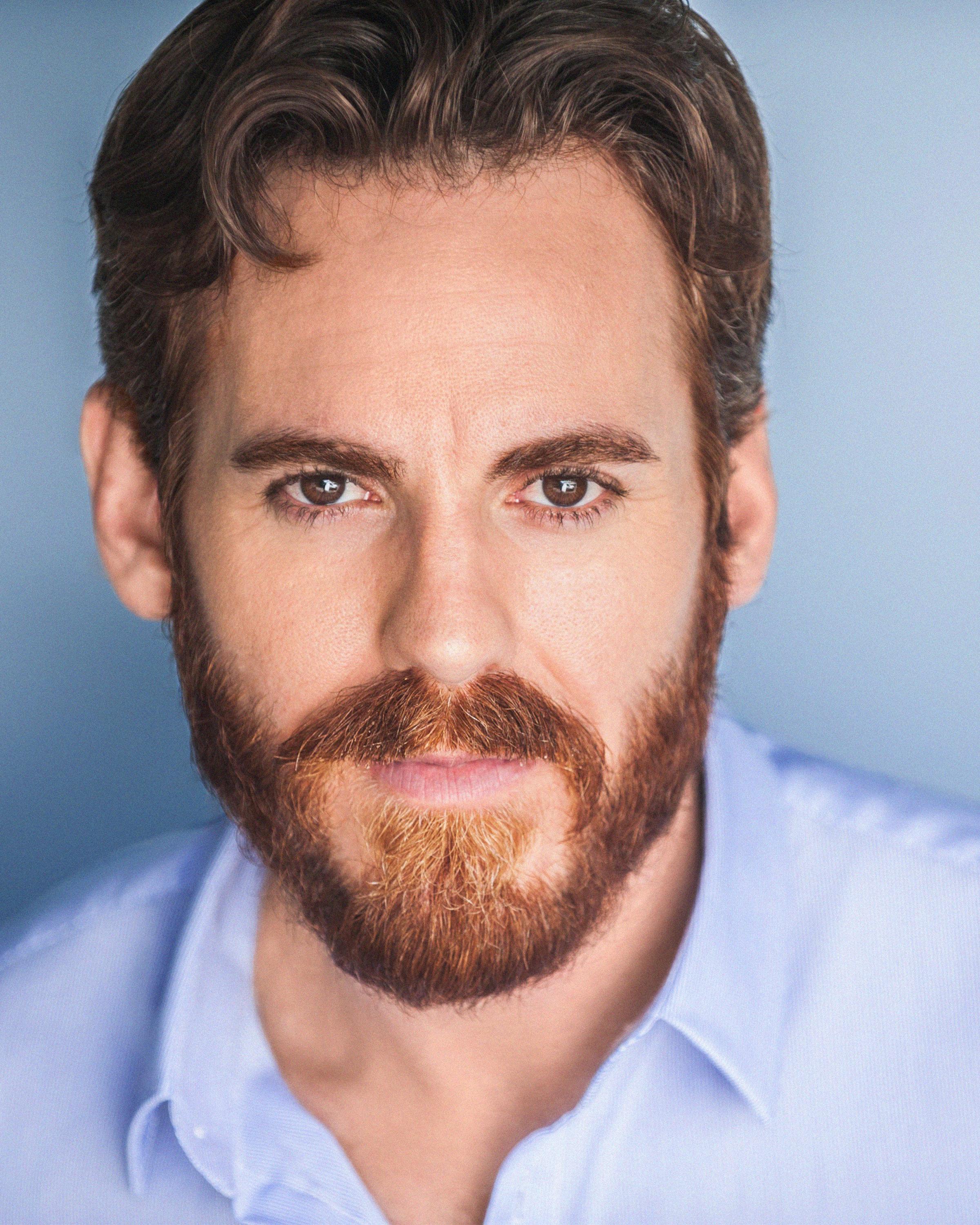 actor Adrian Gaeta large photo