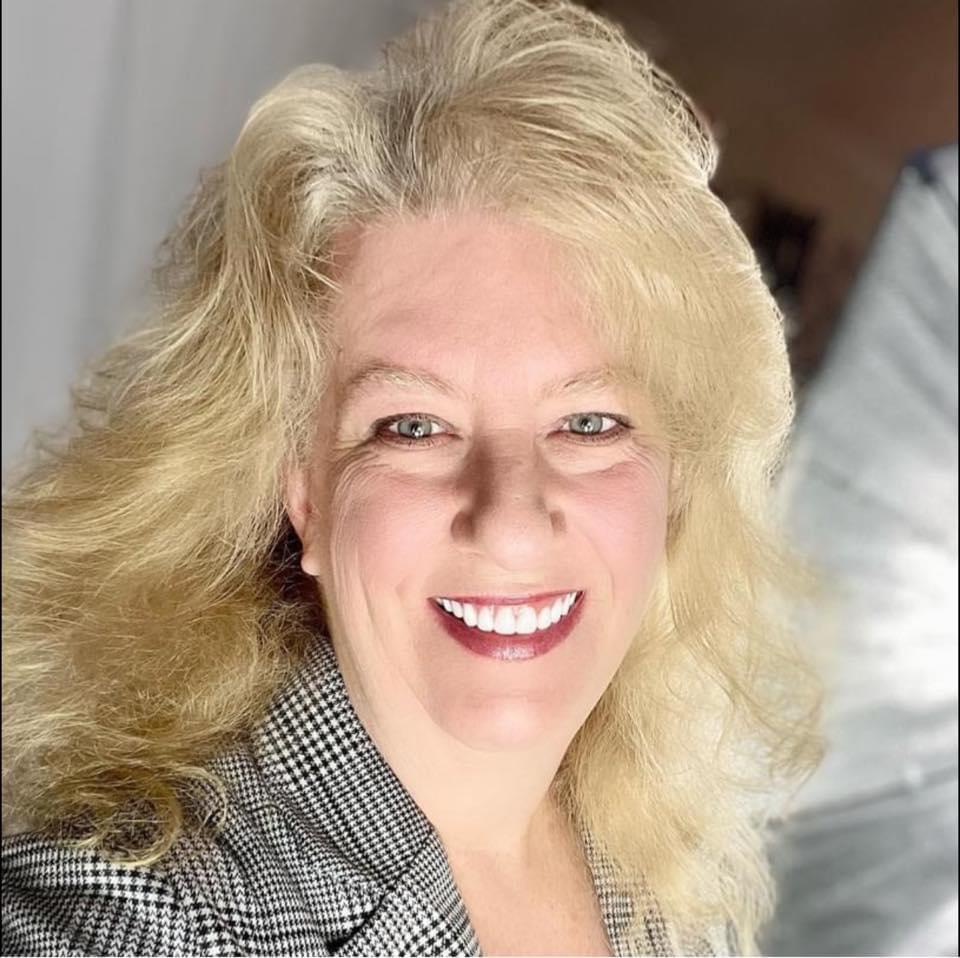 actor Dee Lucroy Dempsey large photo