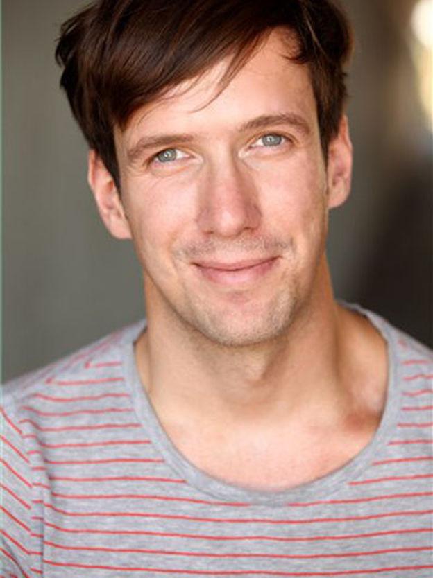 actor Tom Sibley large photo