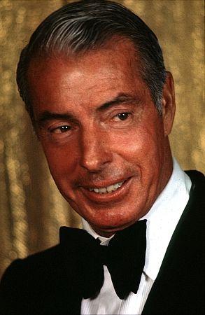 actor Joe DiMaggio large photo