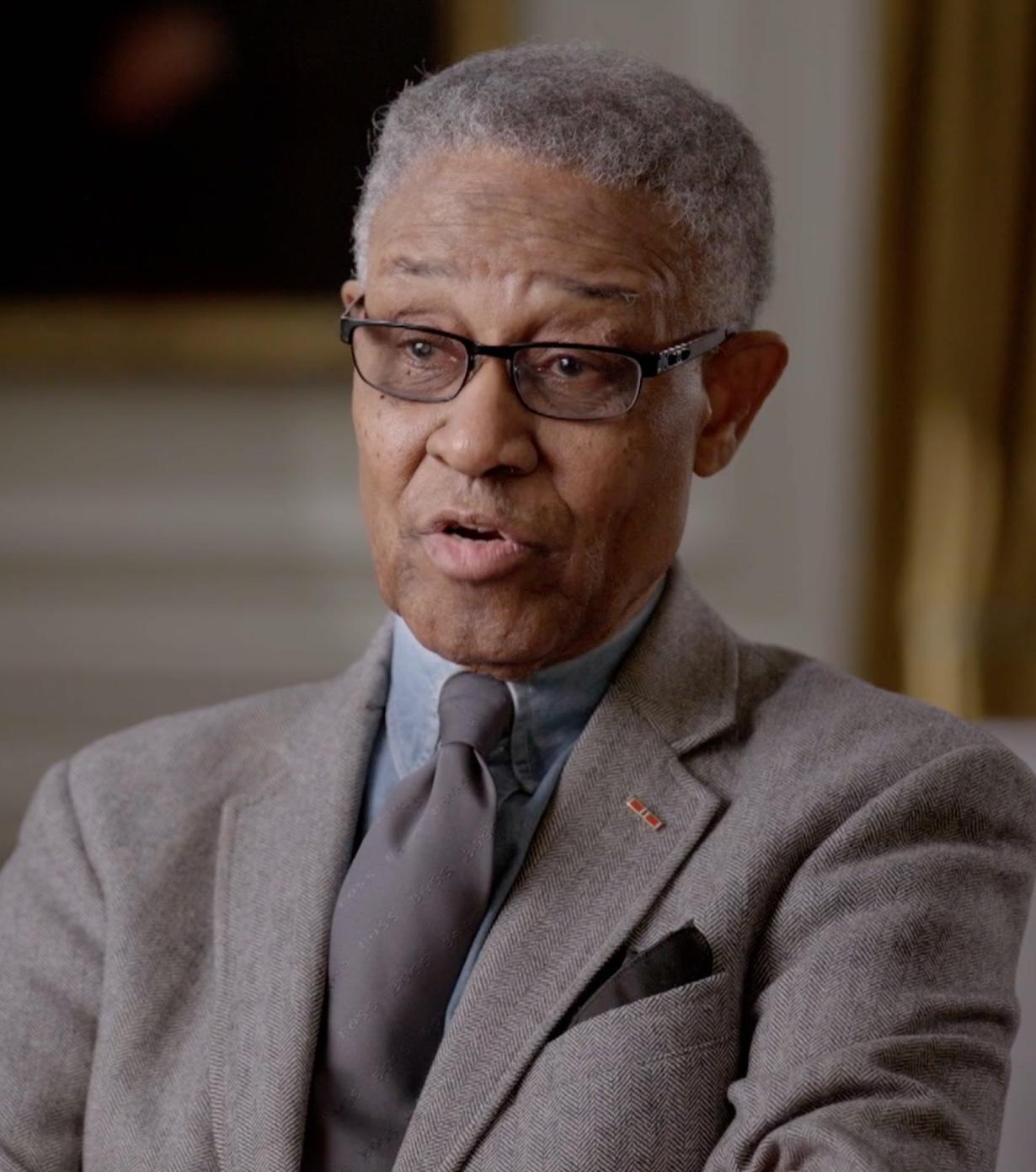 actor James Dandridge large photo