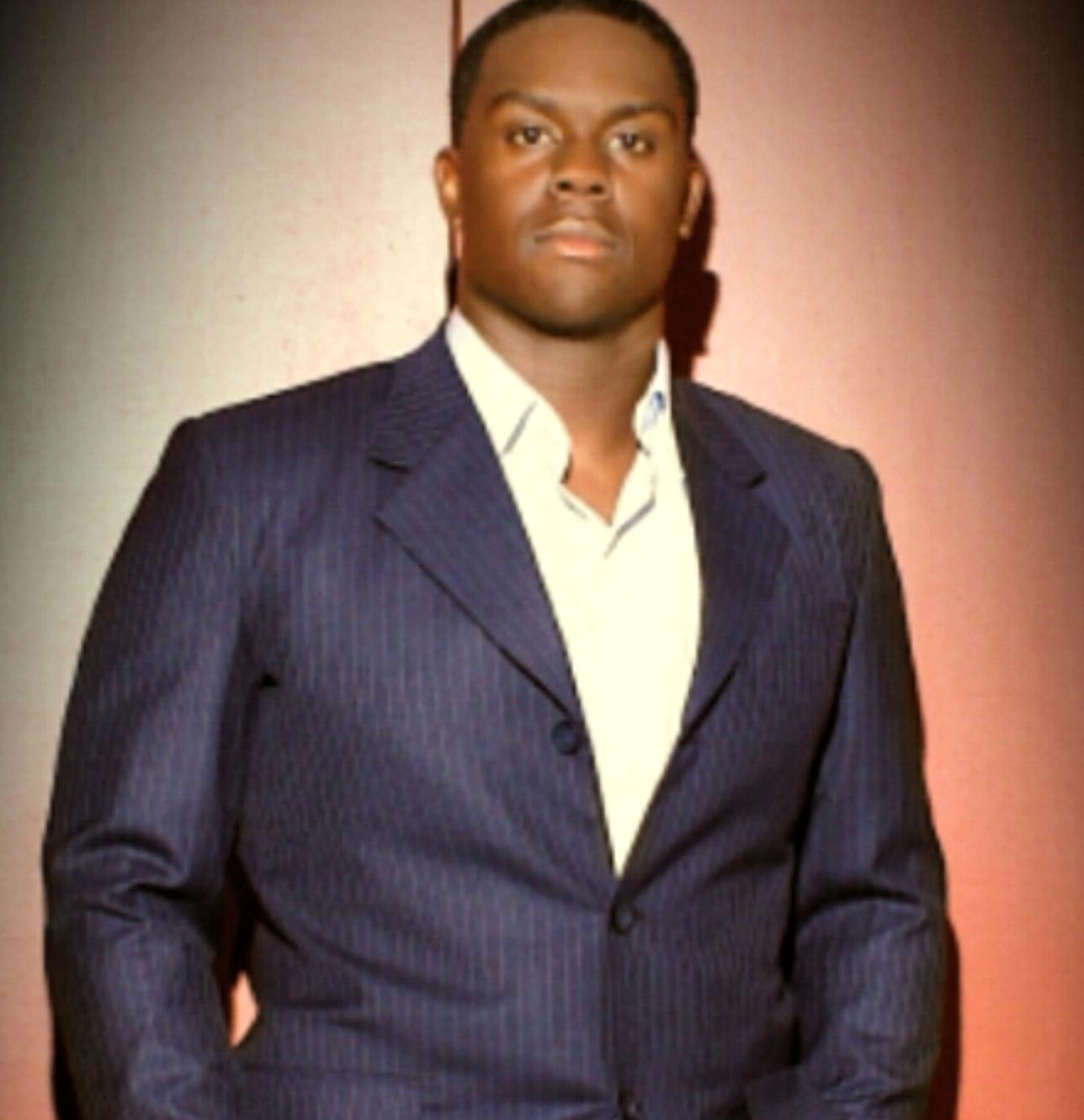 actor Michael Love Toliver large photo