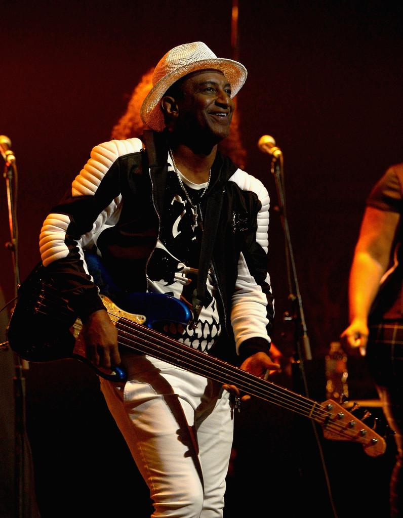 actor Mikey Craig large photo