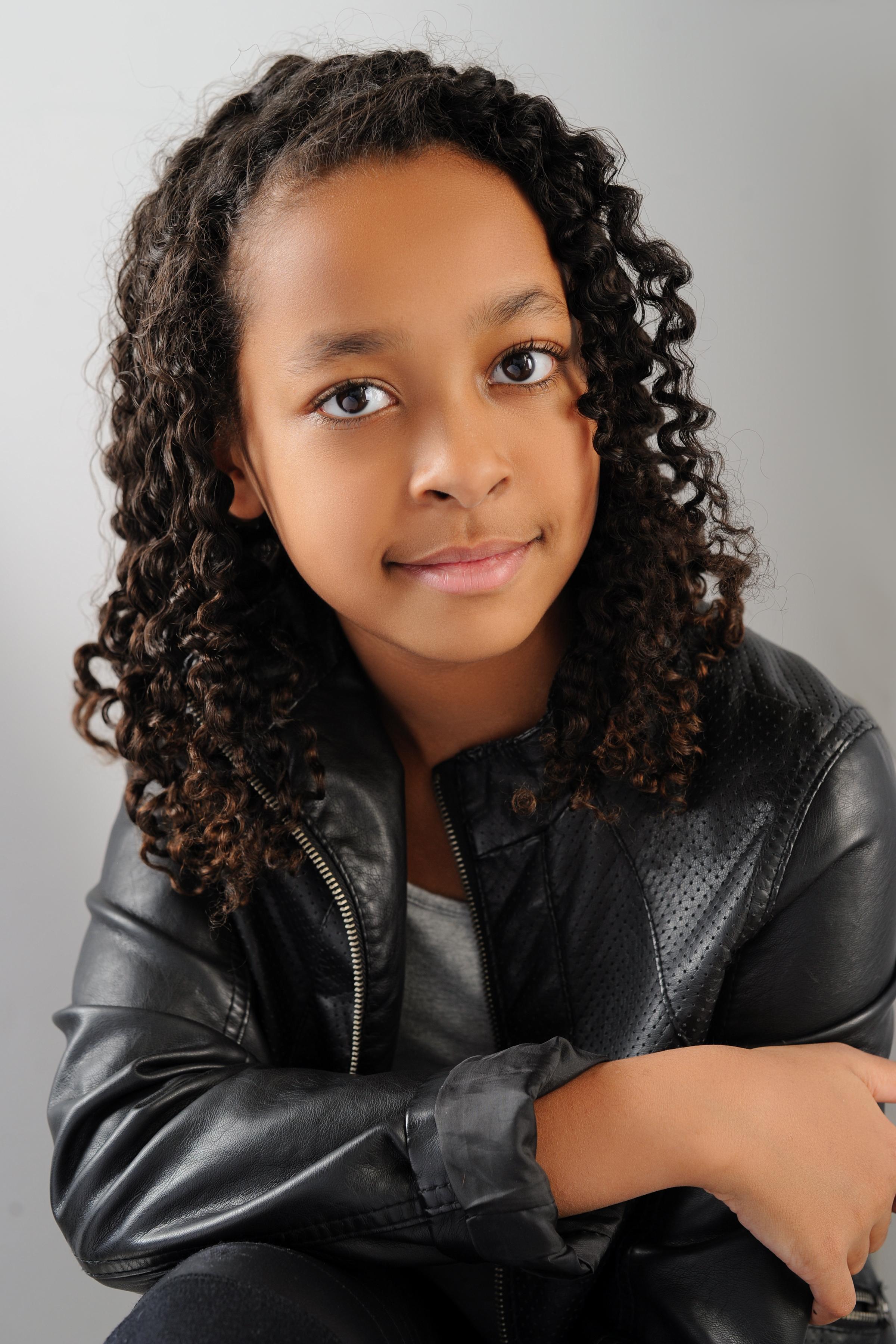 actor Brooke Warrington large photo