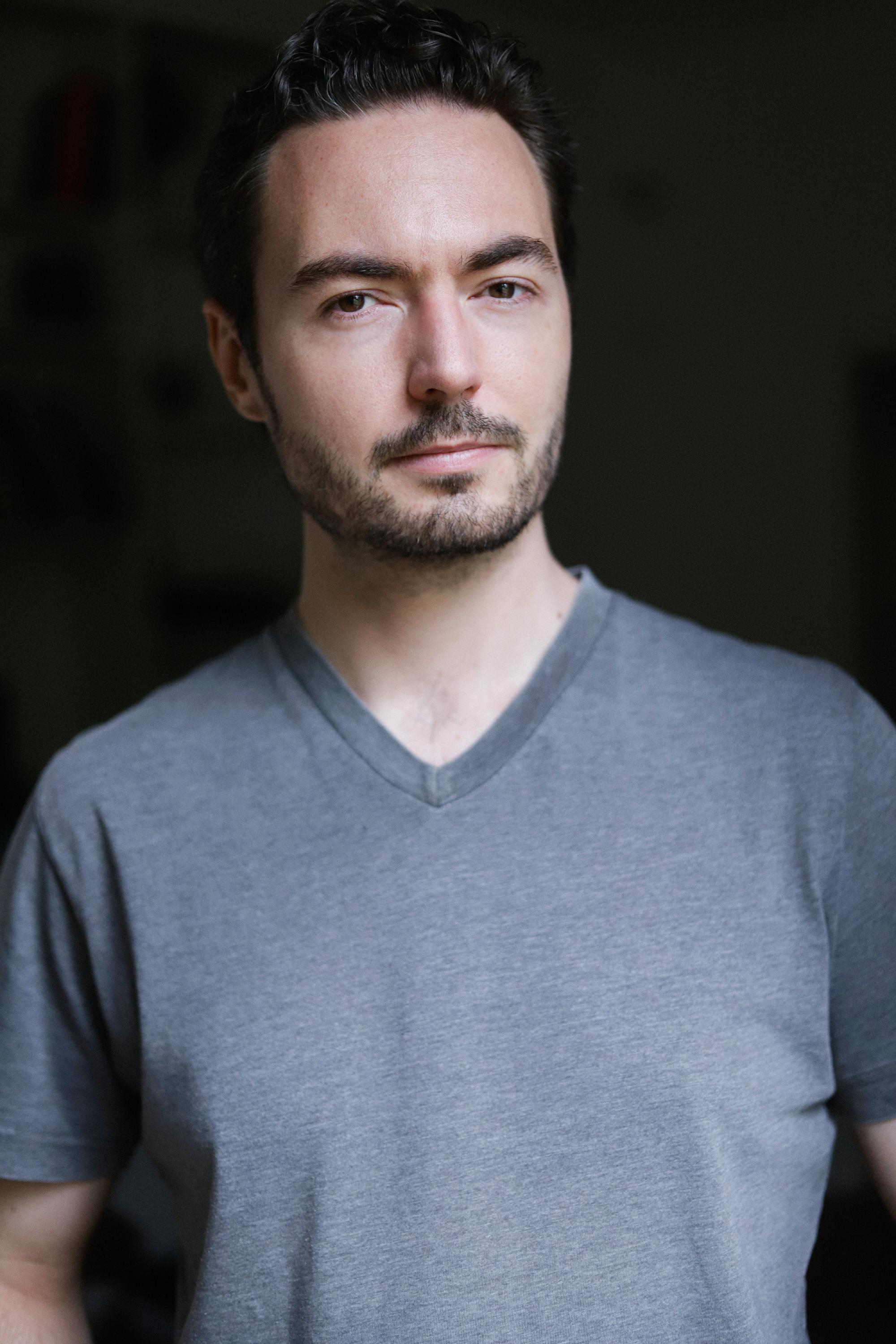 actor Dylan Kellogg large photo