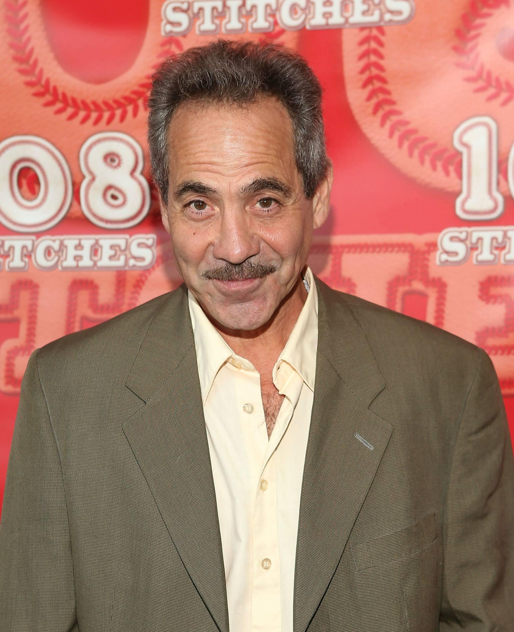 actor Larry Thomas large photo