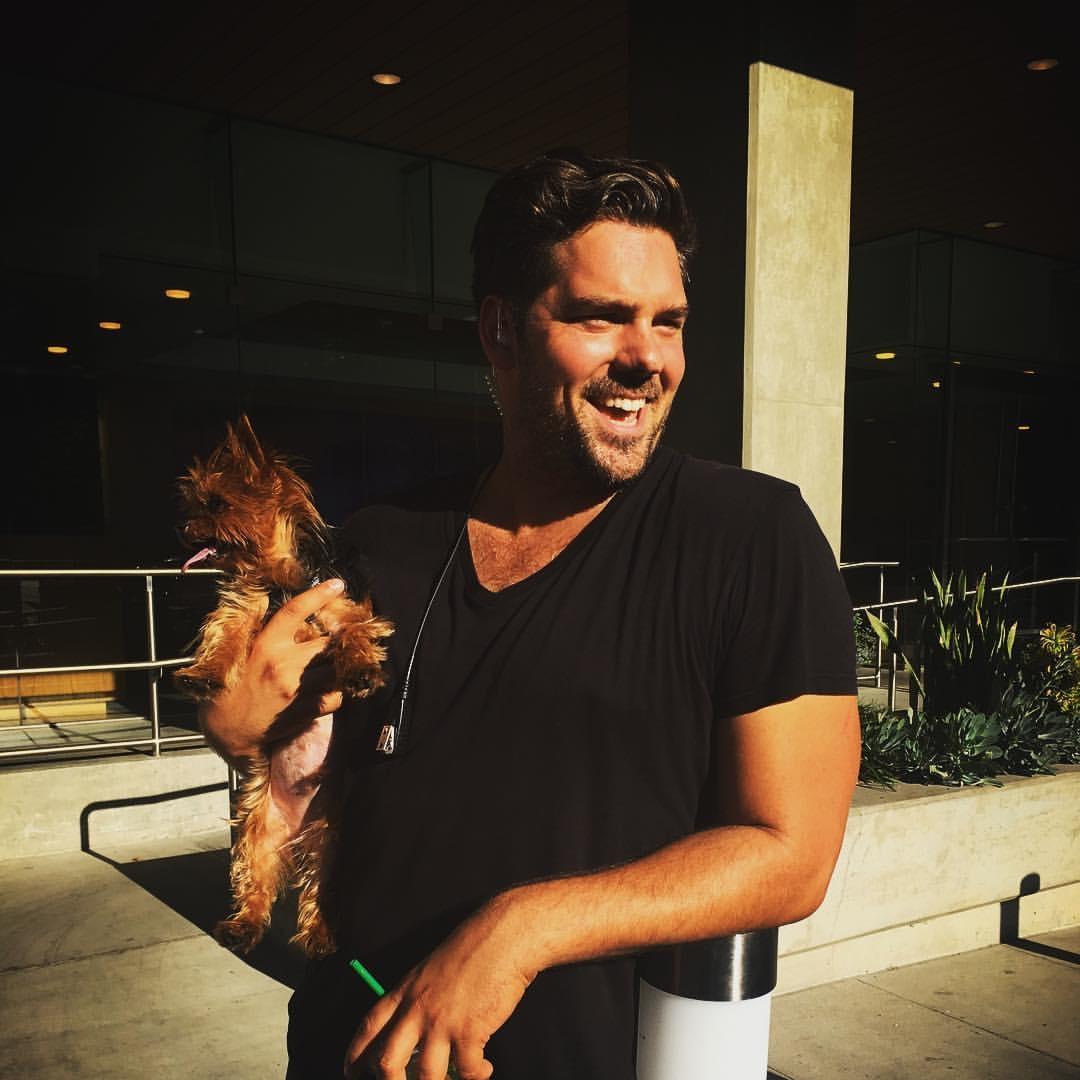 actor Justin Hogan large photo