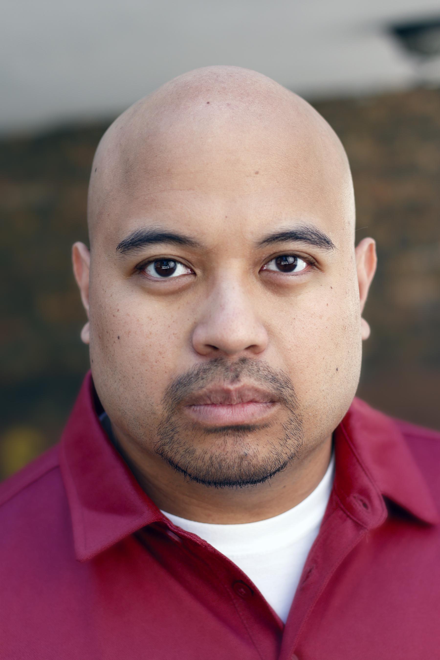 actor Robert Manzano large photo