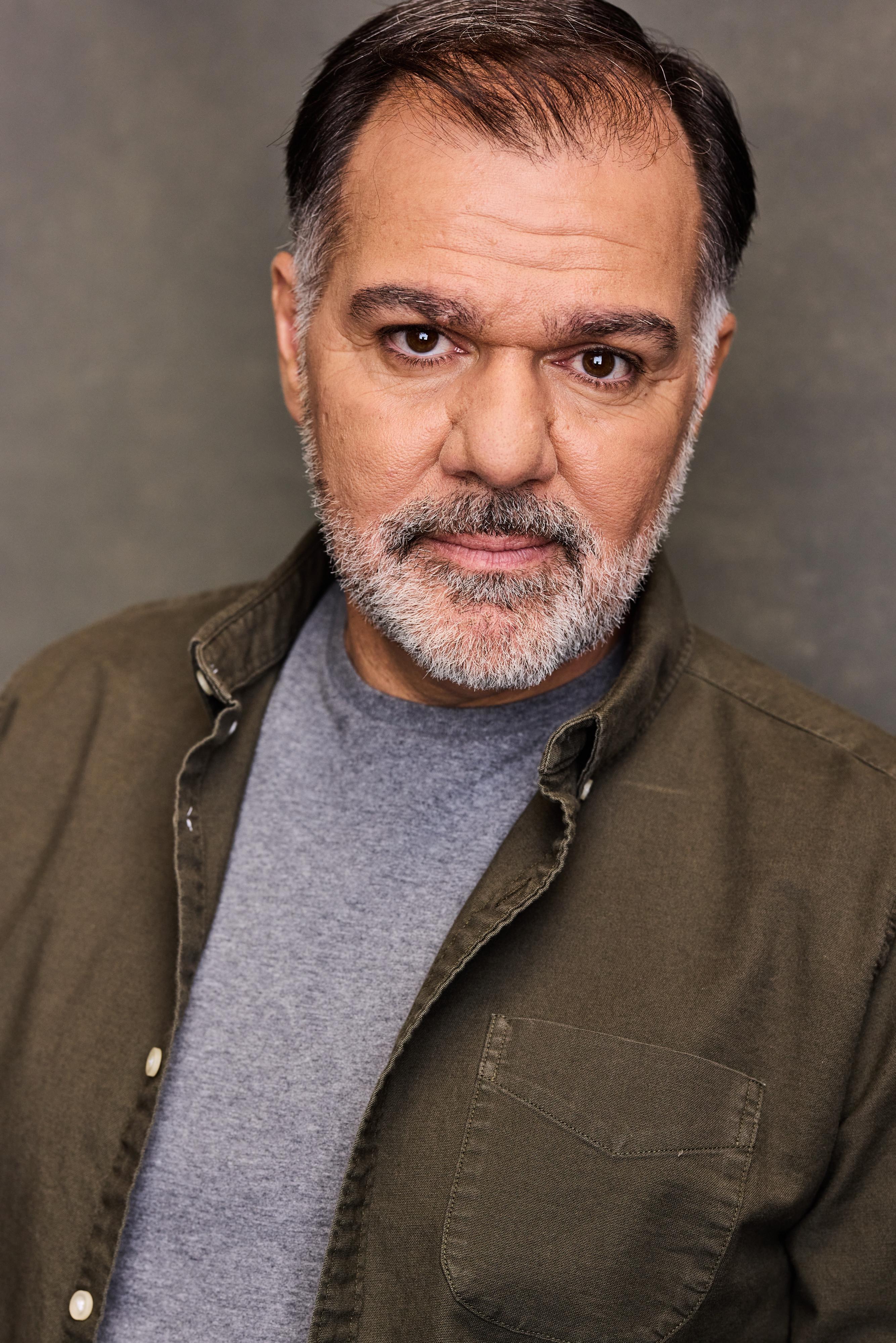 actor Ludwig Manukian large photo