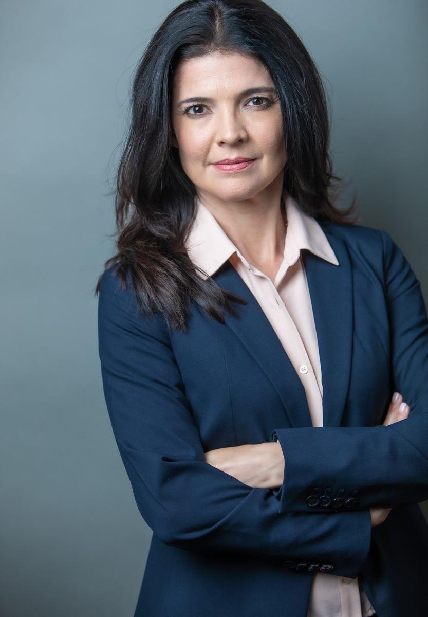 actor Lisa Lloyd large photo