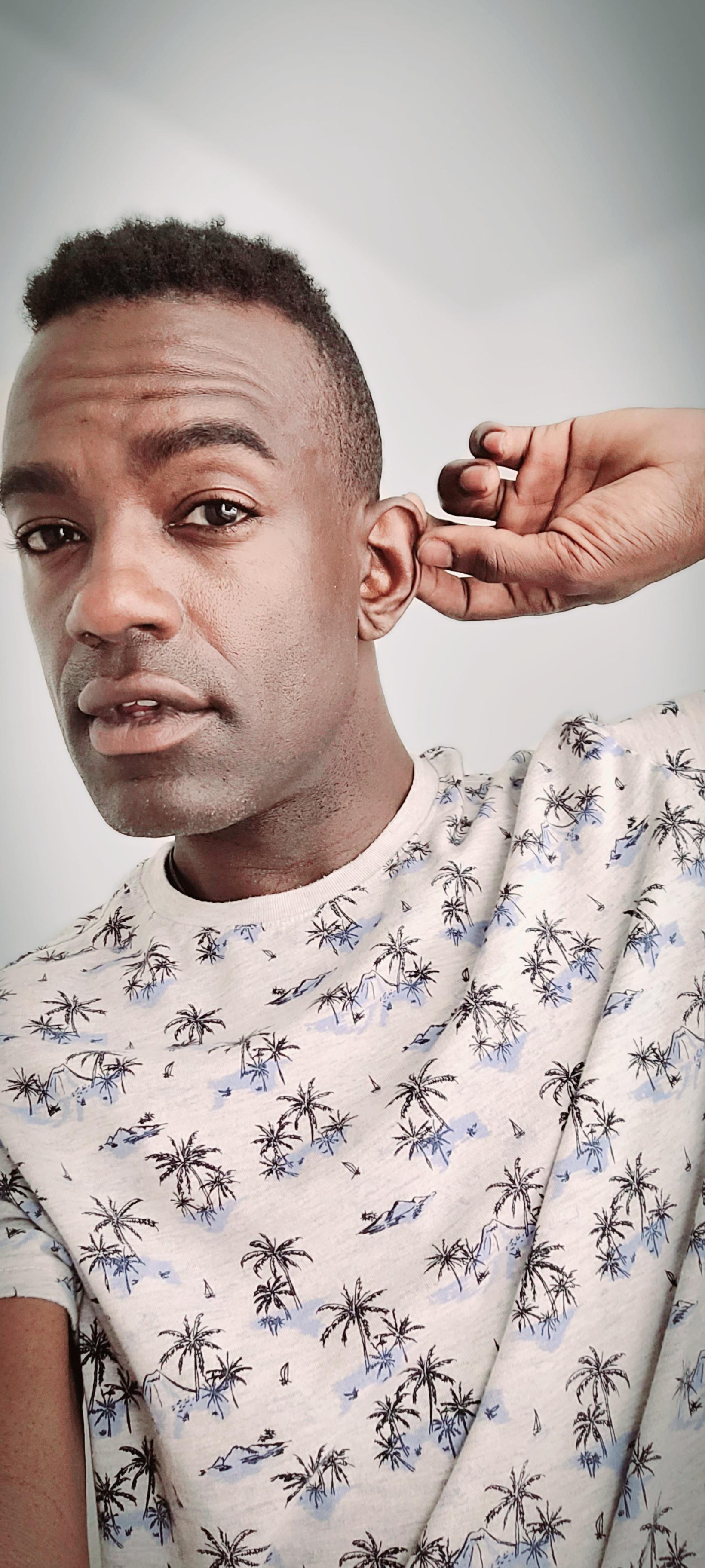 actor Michael E. Hambrick large photo