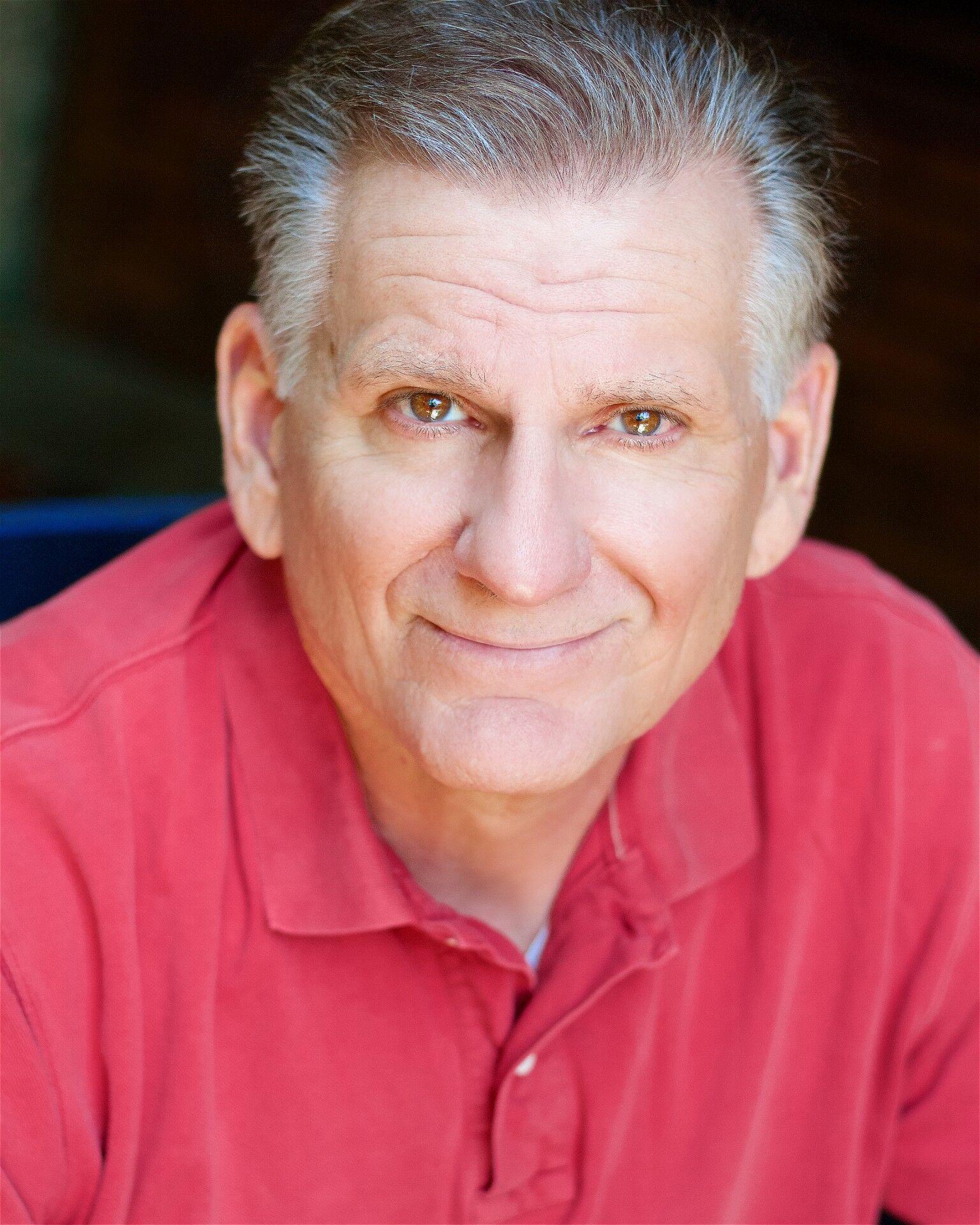 actor Toby Guebert large photo