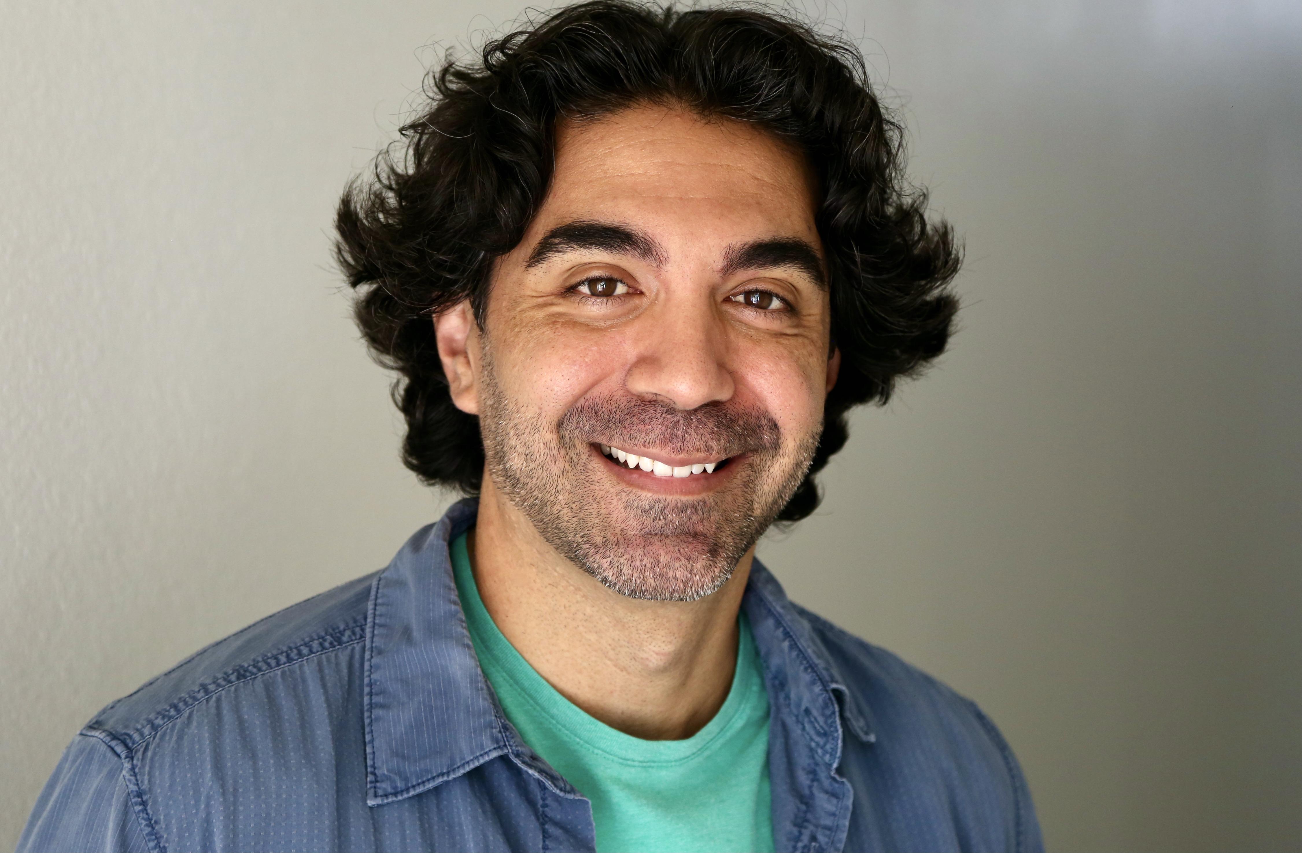 actor Matthew Farhat large photo