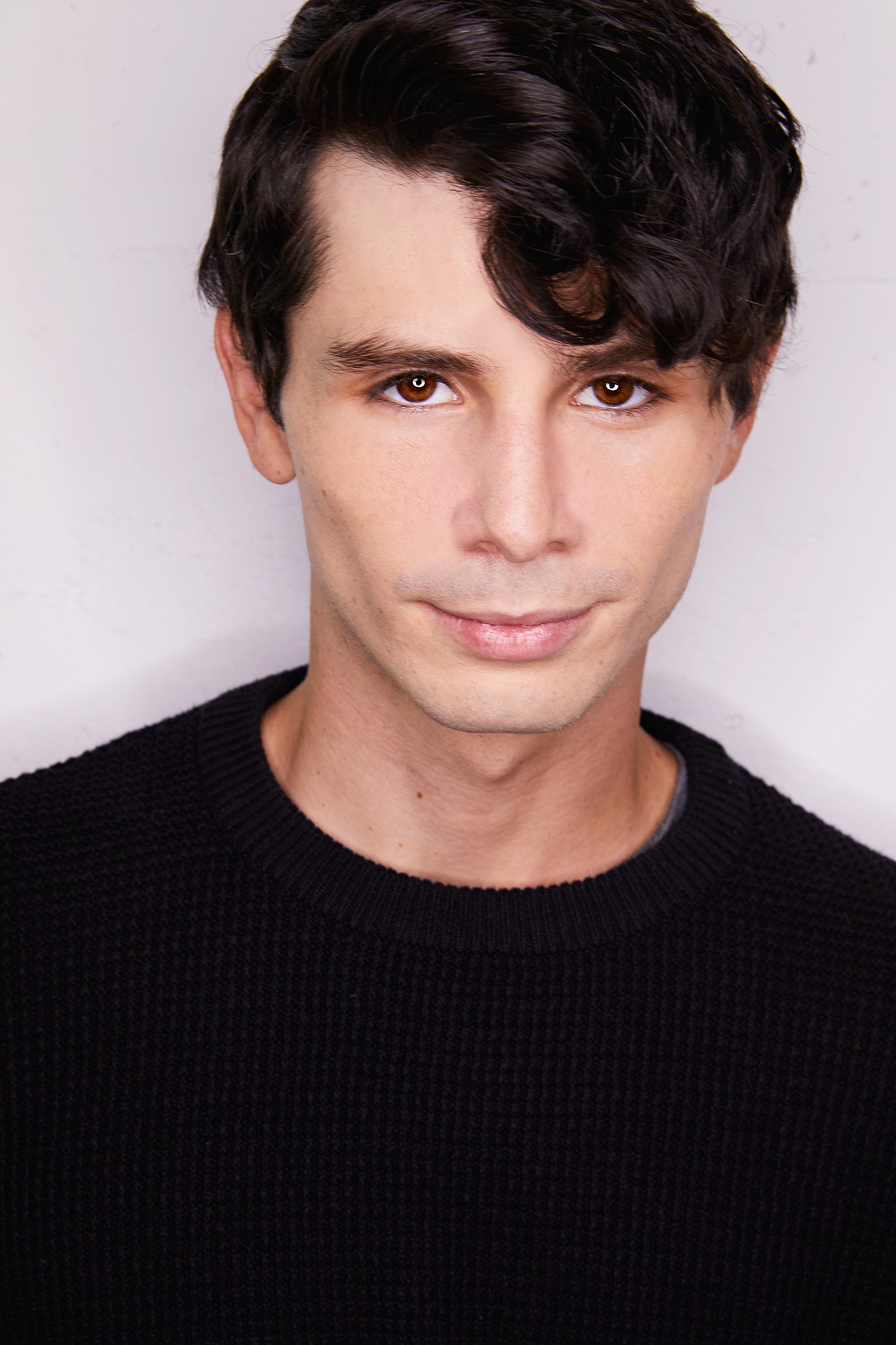 actor Anthony Esposito large photo