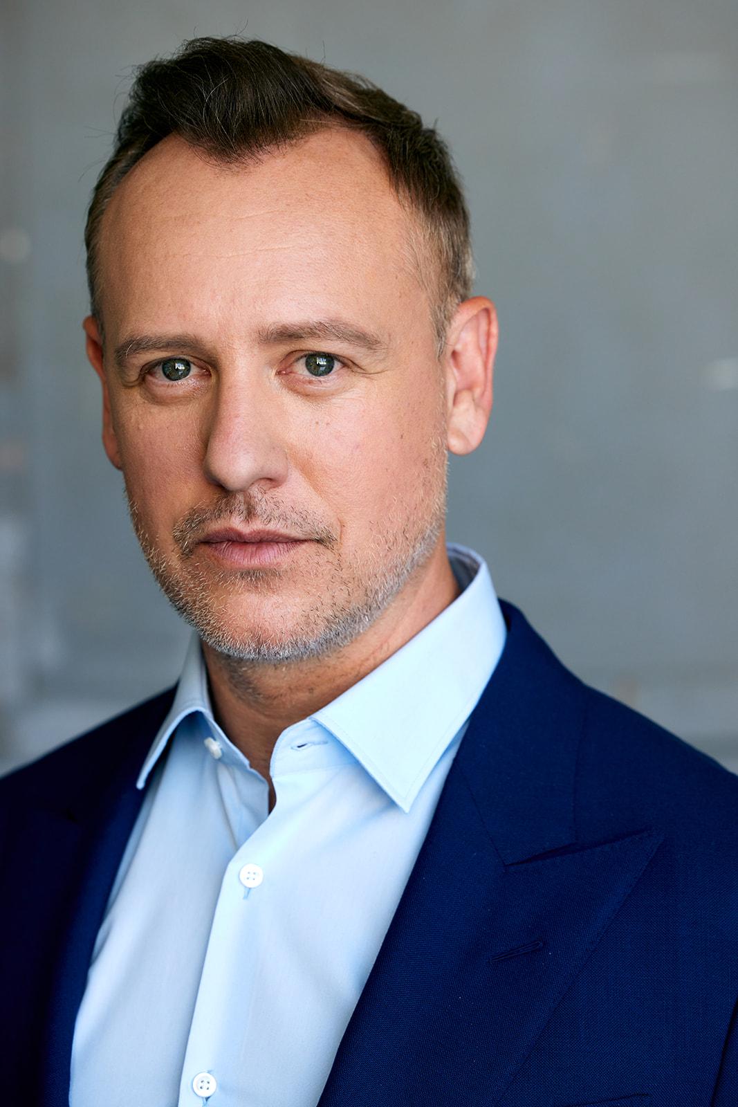 actor John Sanders large photo