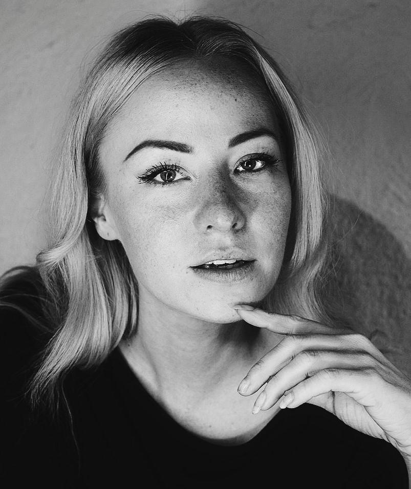 actor Nikoline Bangen large photo