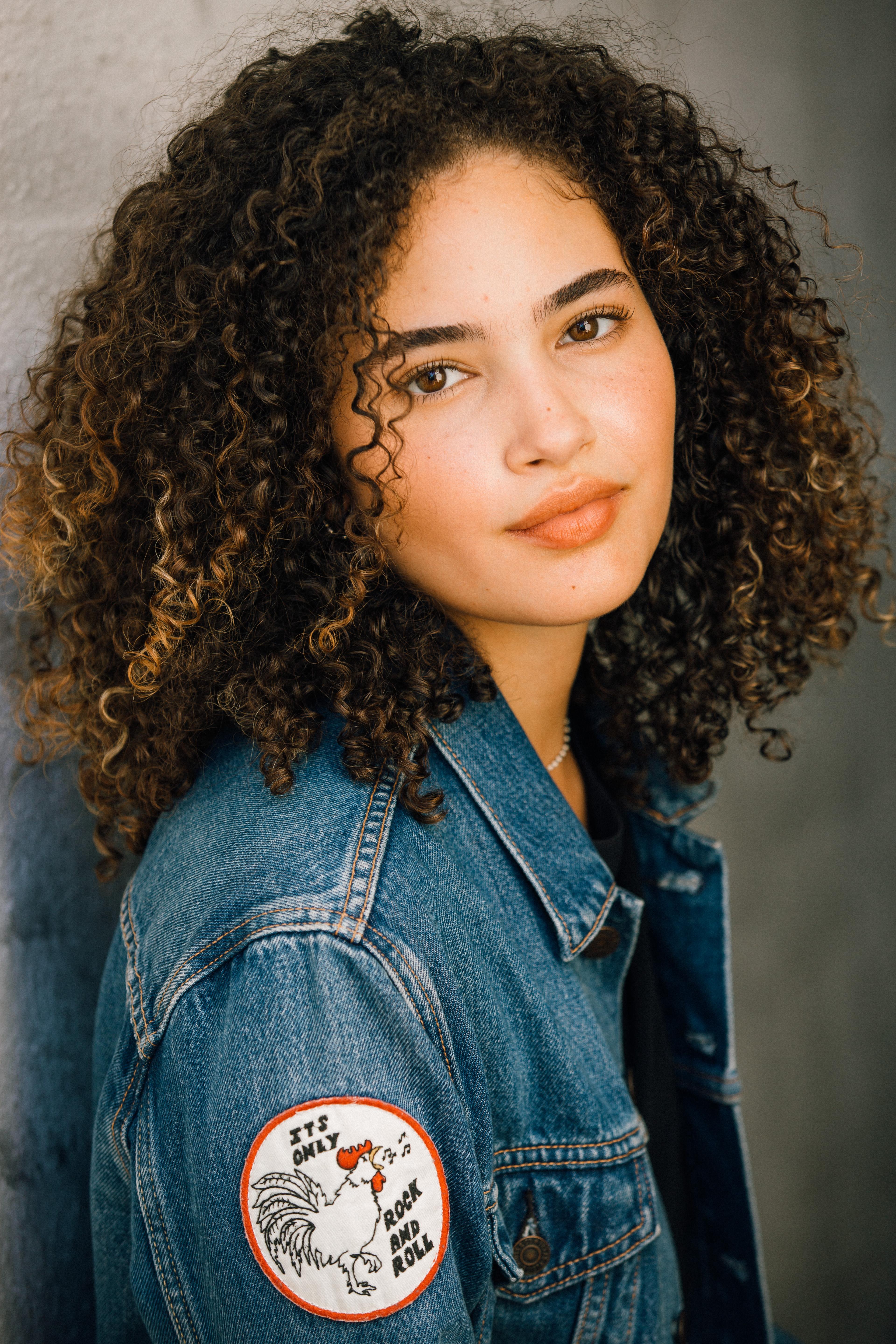 actor Teodora Marcella large photo