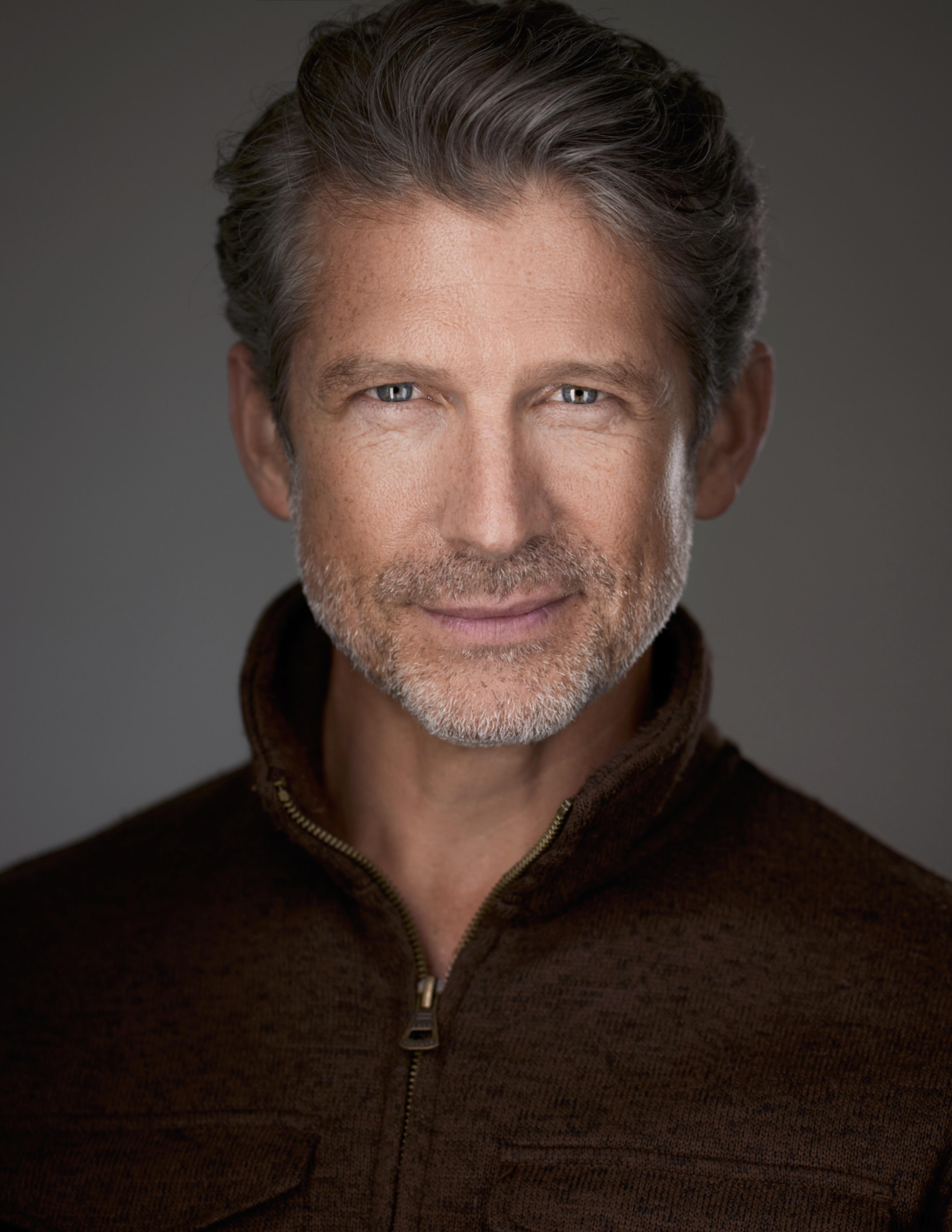 actor Gregory Miller large photo