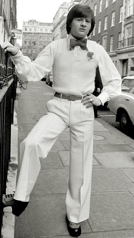 actor Alex Higgins large photo