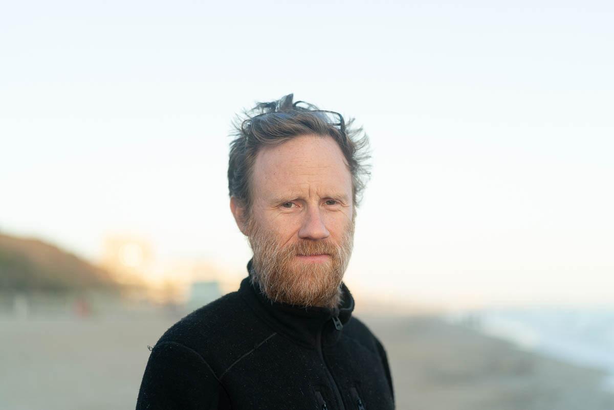 actor Harry Waters large photo