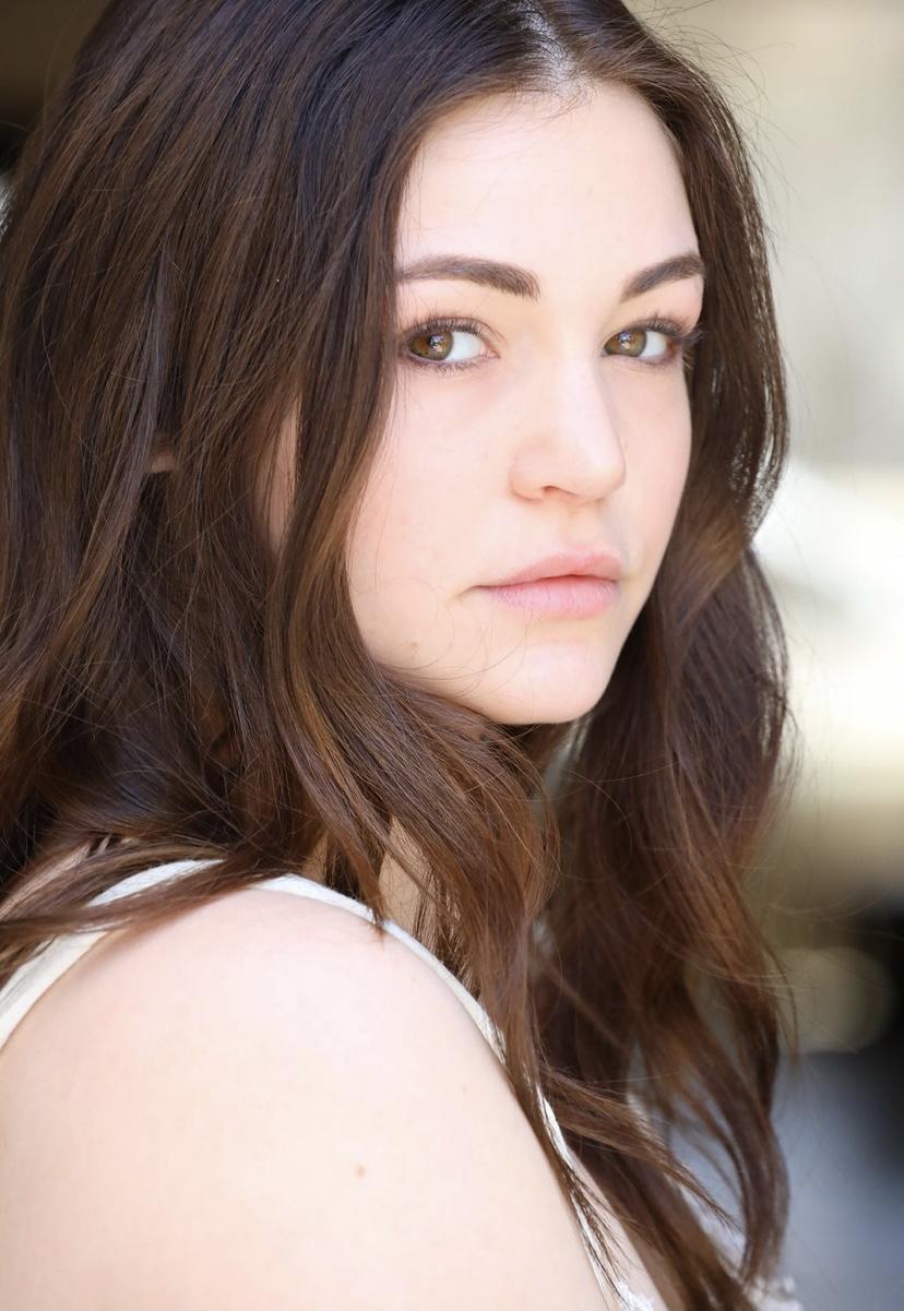 actor Megan Raich large photo