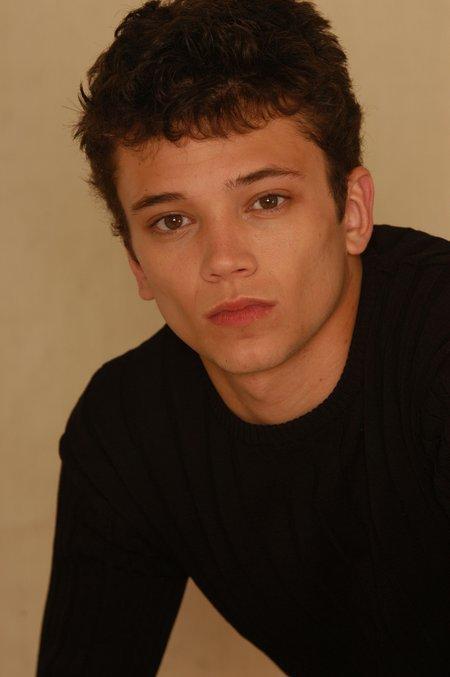 actor Will Triplett large photo