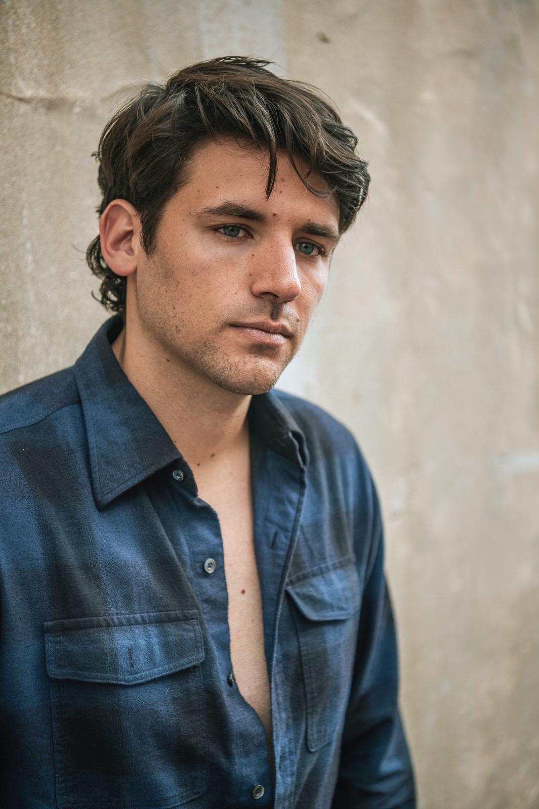 actor Chris Cimperman large photo