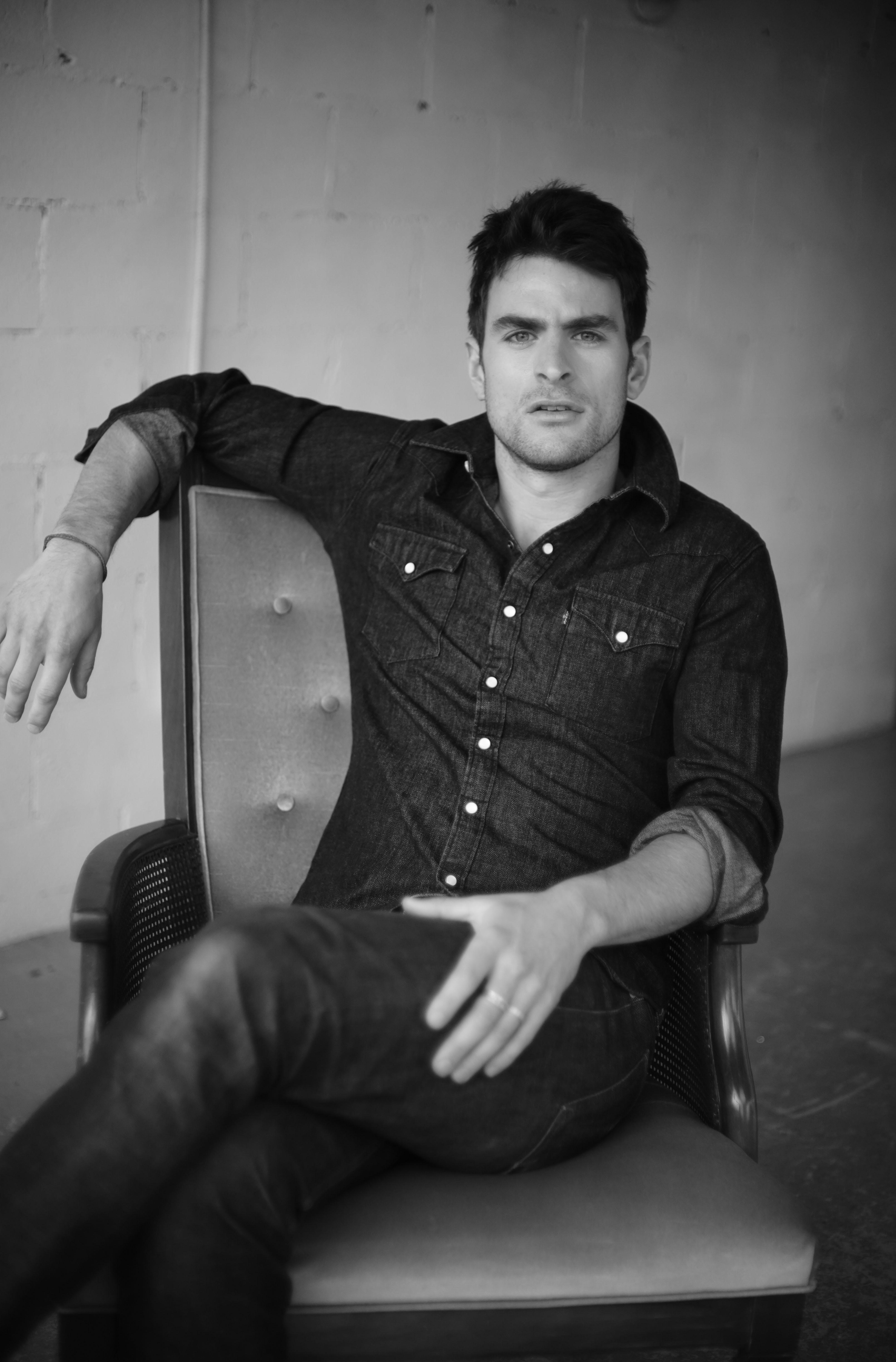 actor Joel Ballanger large photo