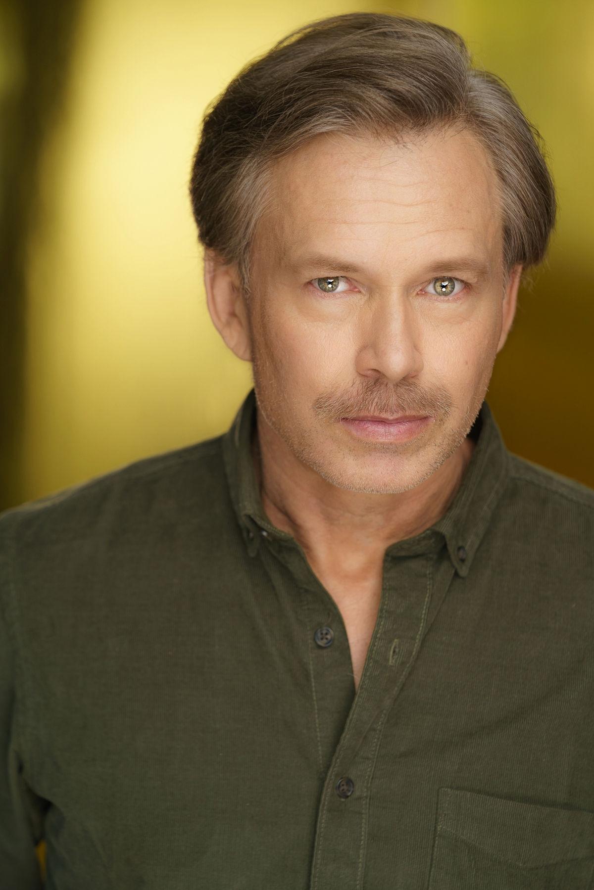 actor Douglas M. Eames large photo