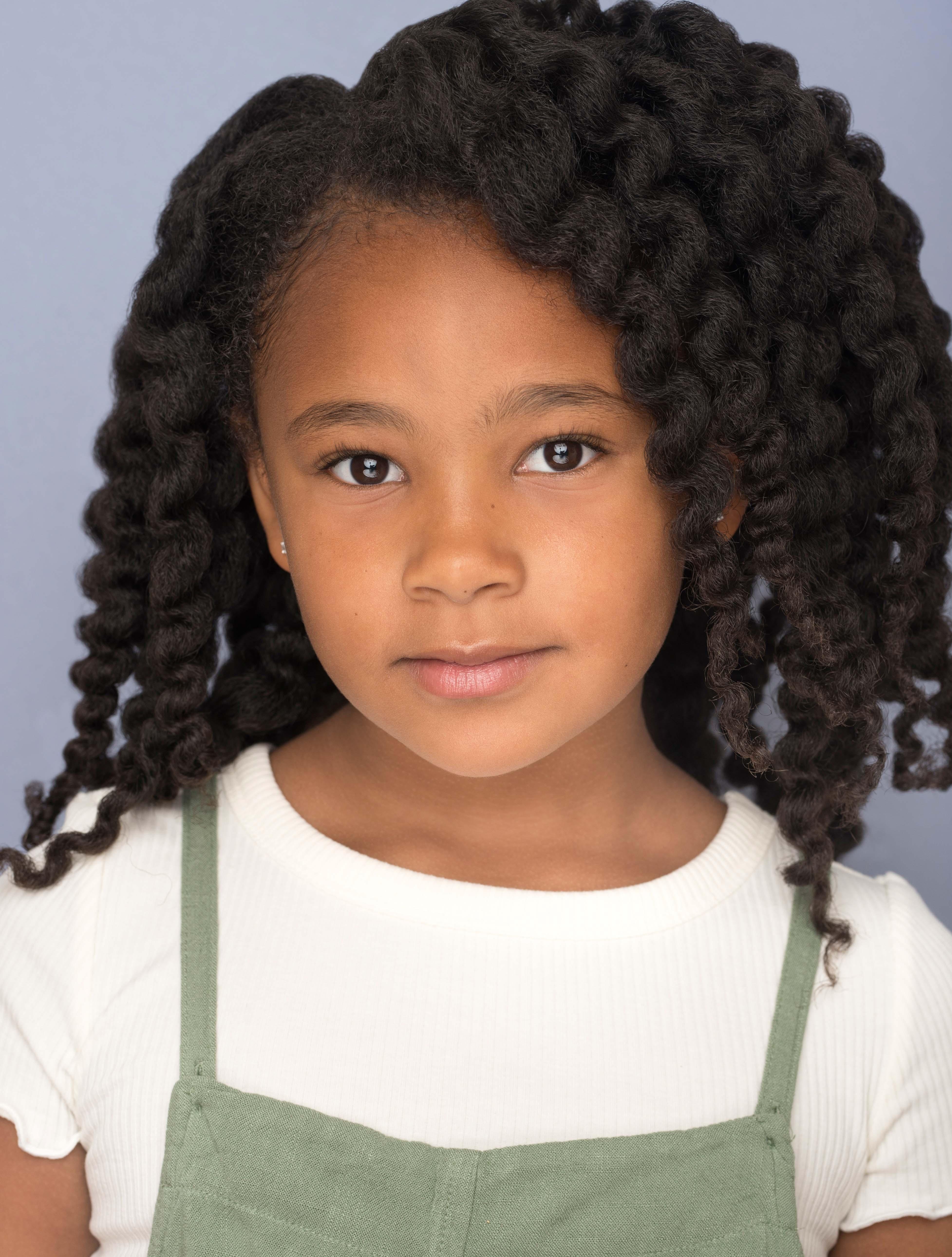 actor Austin Elle Fisher large photo