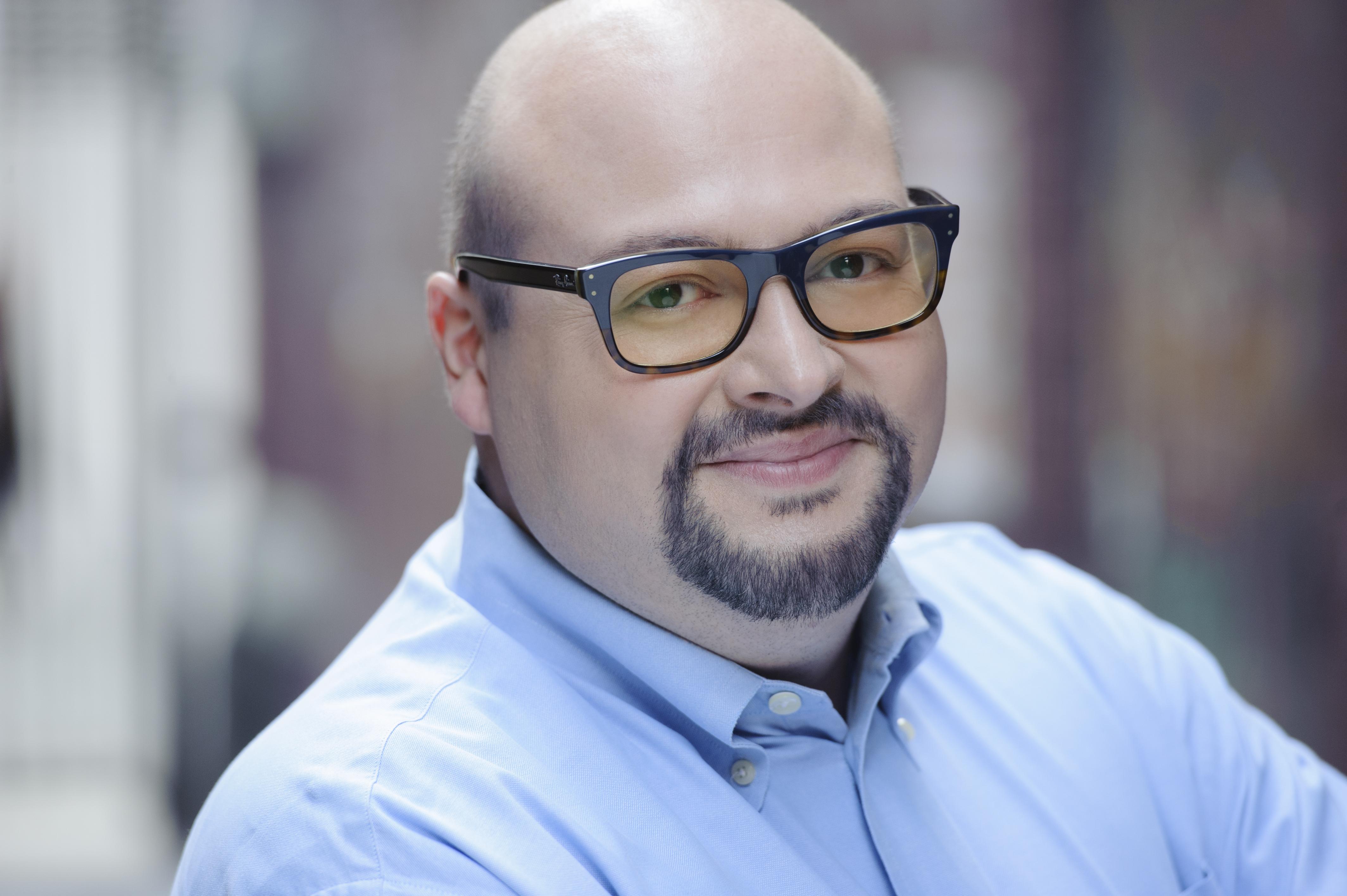 actor Charlie Sausa large photo